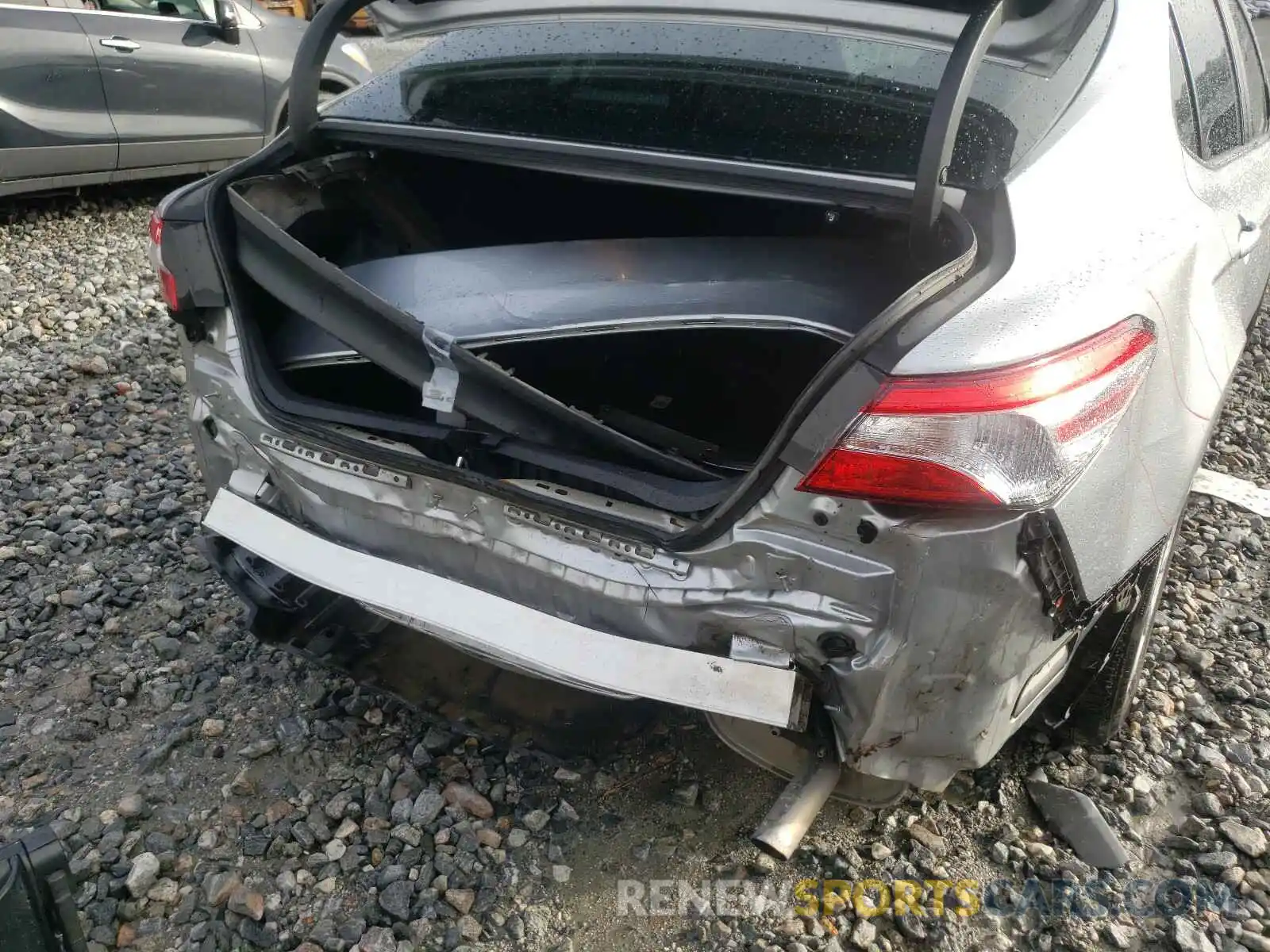 9 Photograph of a damaged car 4T1B11HK3KU729490 TOYOTA CAMRY 2019