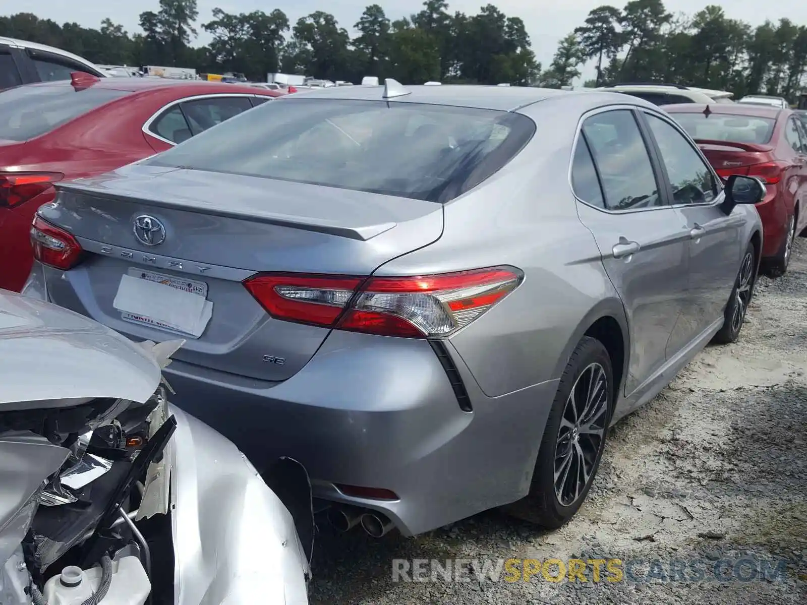 4 Photograph of a damaged car 4T1B11HK3KU730249 TOYOTA CAMRY 2019