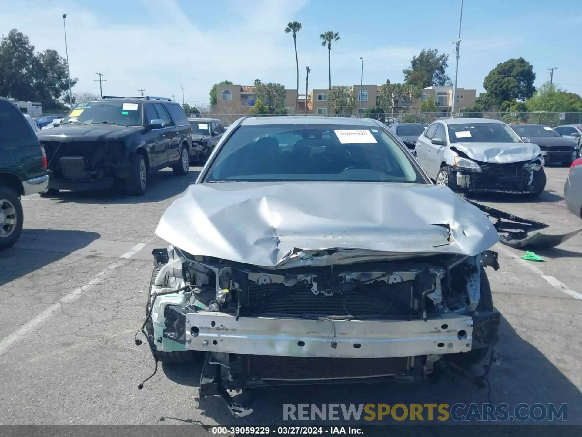 13 Photograph of a damaged car 4T1B11HK3KU733295 TOYOTA CAMRY 2019