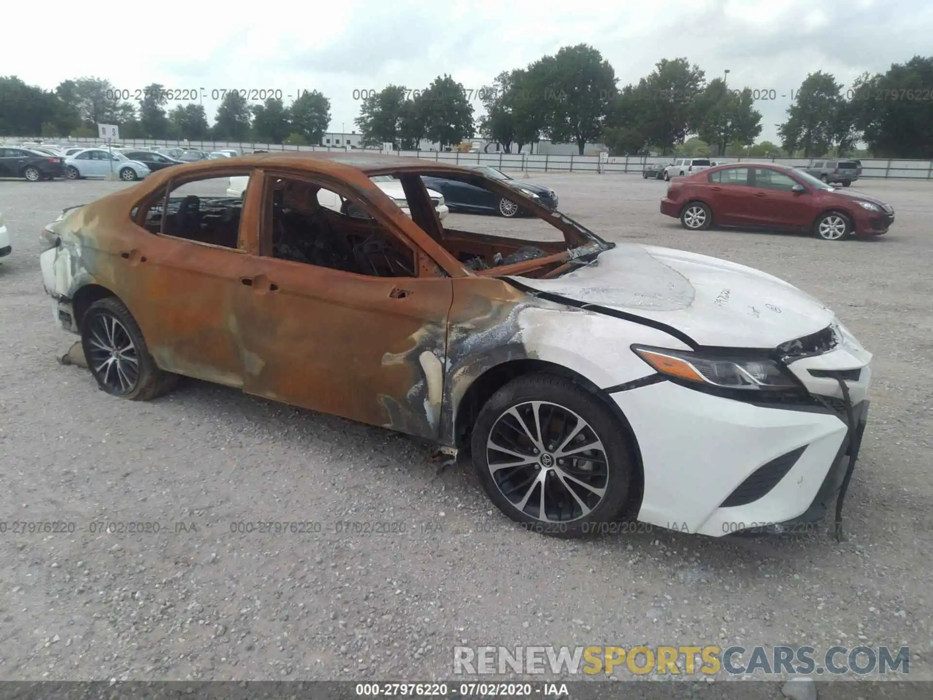 1 Photograph of a damaged car 4T1B11HK3KU733829 TOYOTA CAMRY 2019