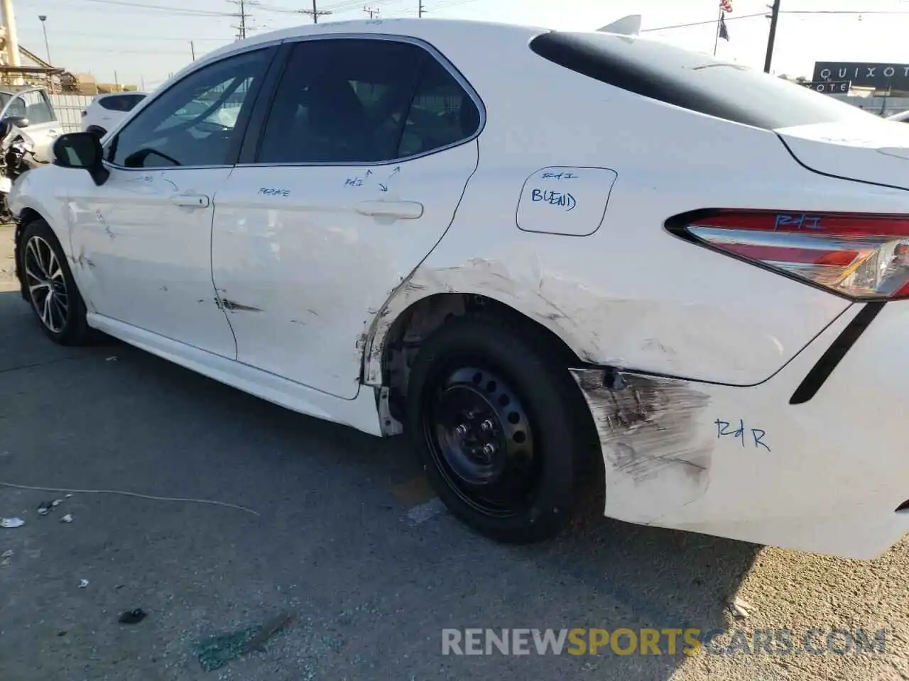 9 Photograph of a damaged car 4T1B11HK3KU734690 TOYOTA CAMRY 2019