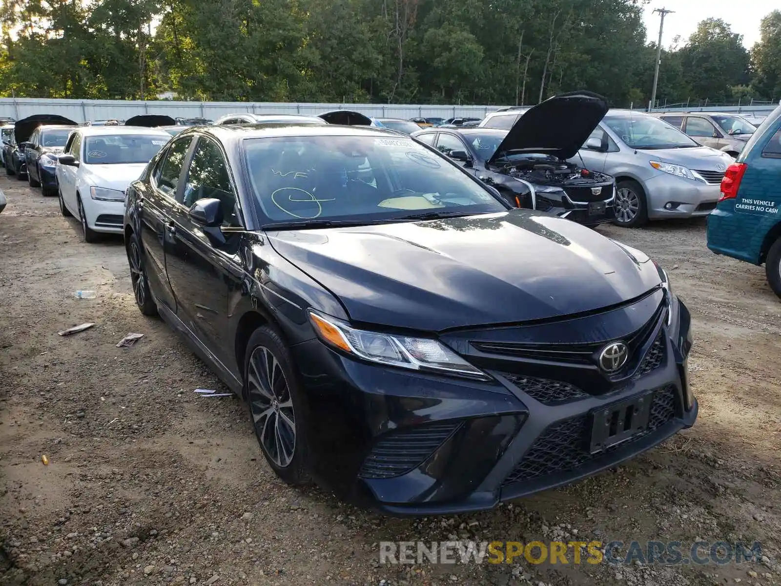 1 Photograph of a damaged car 4T1B11HK3KU735127 TOYOTA CAMRY 2019