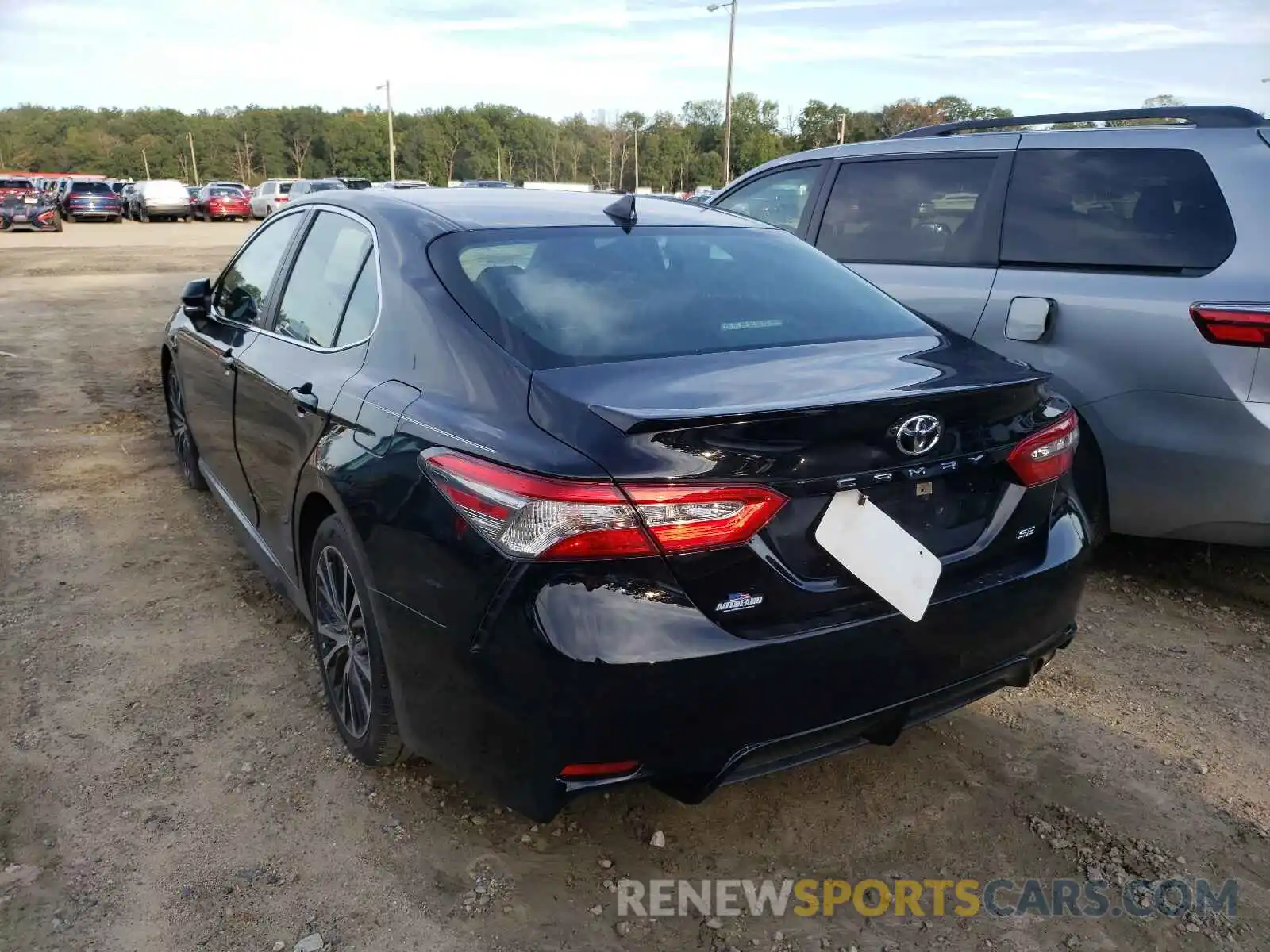 3 Photograph of a damaged car 4T1B11HK3KU735127 TOYOTA CAMRY 2019