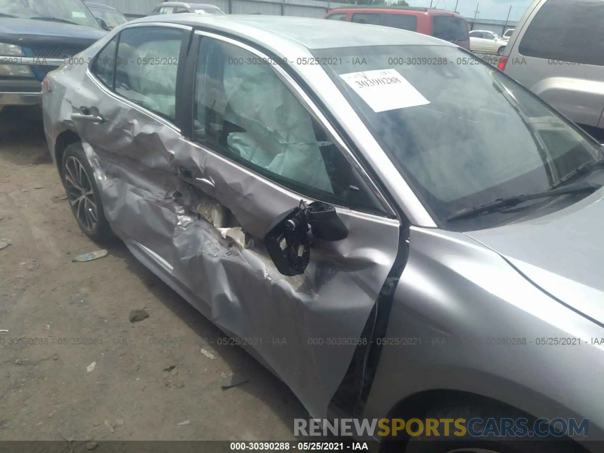 6 Photograph of a damaged car 4T1B11HK3KU735919 TOYOTA CAMRY 2019