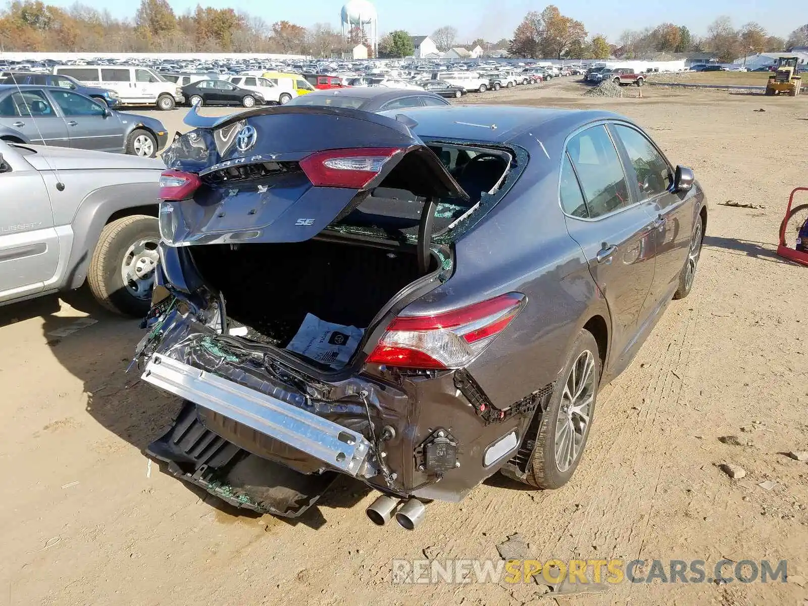 4 Photograph of a damaged car 4T1B11HK3KU736181 TOYOTA CAMRY 2019