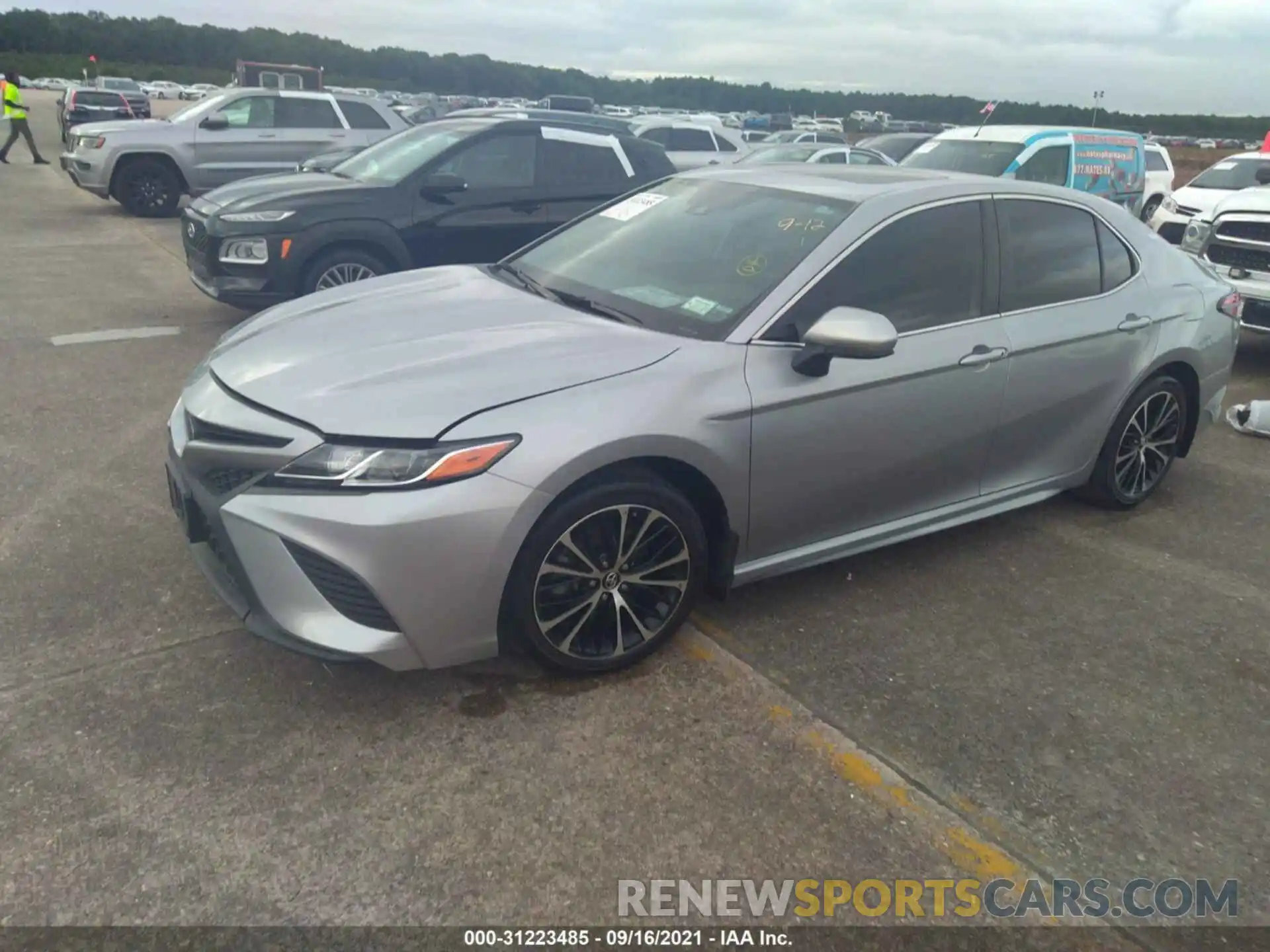 2 Photograph of a damaged car 4T1B11HK3KU737220 TOYOTA CAMRY 2019