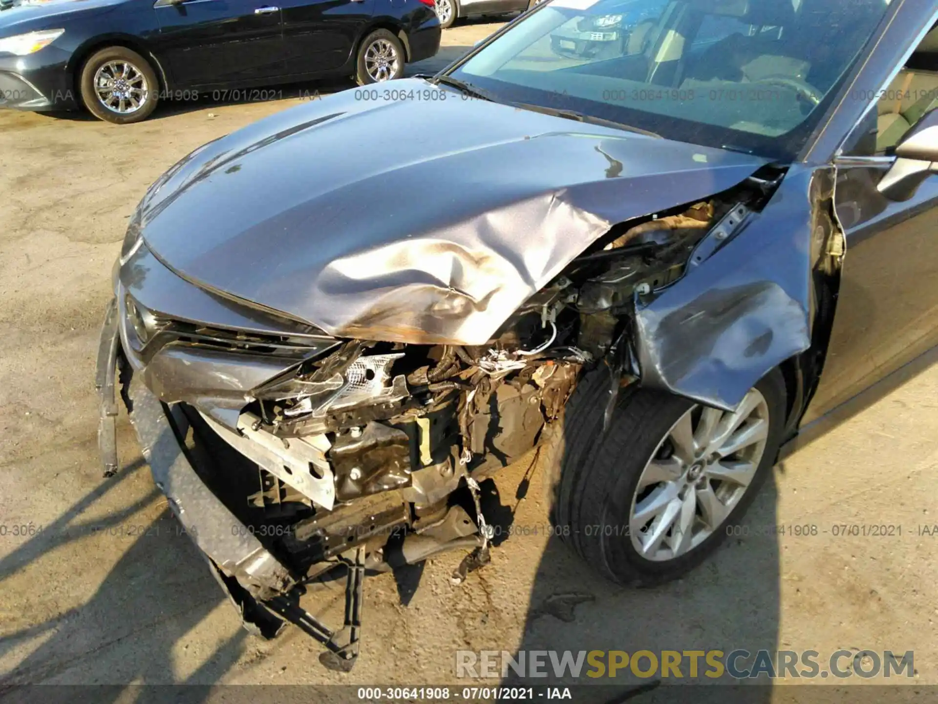 6 Photograph of a damaged car 4T1B11HK3KU737931 TOYOTA CAMRY 2019