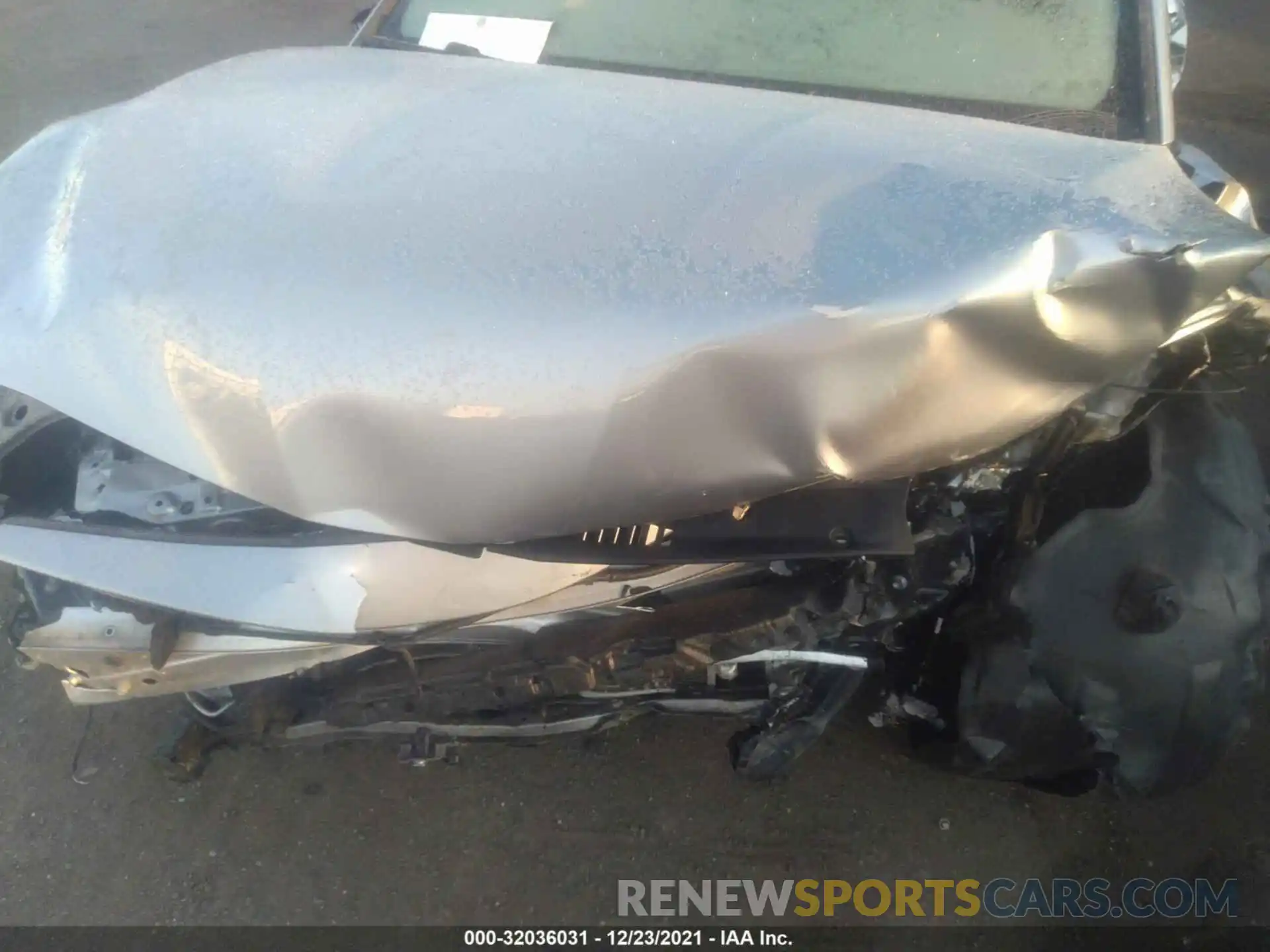 10 Photograph of a damaged car 4T1B11HK3KU737962 TOYOTA CAMRY 2019