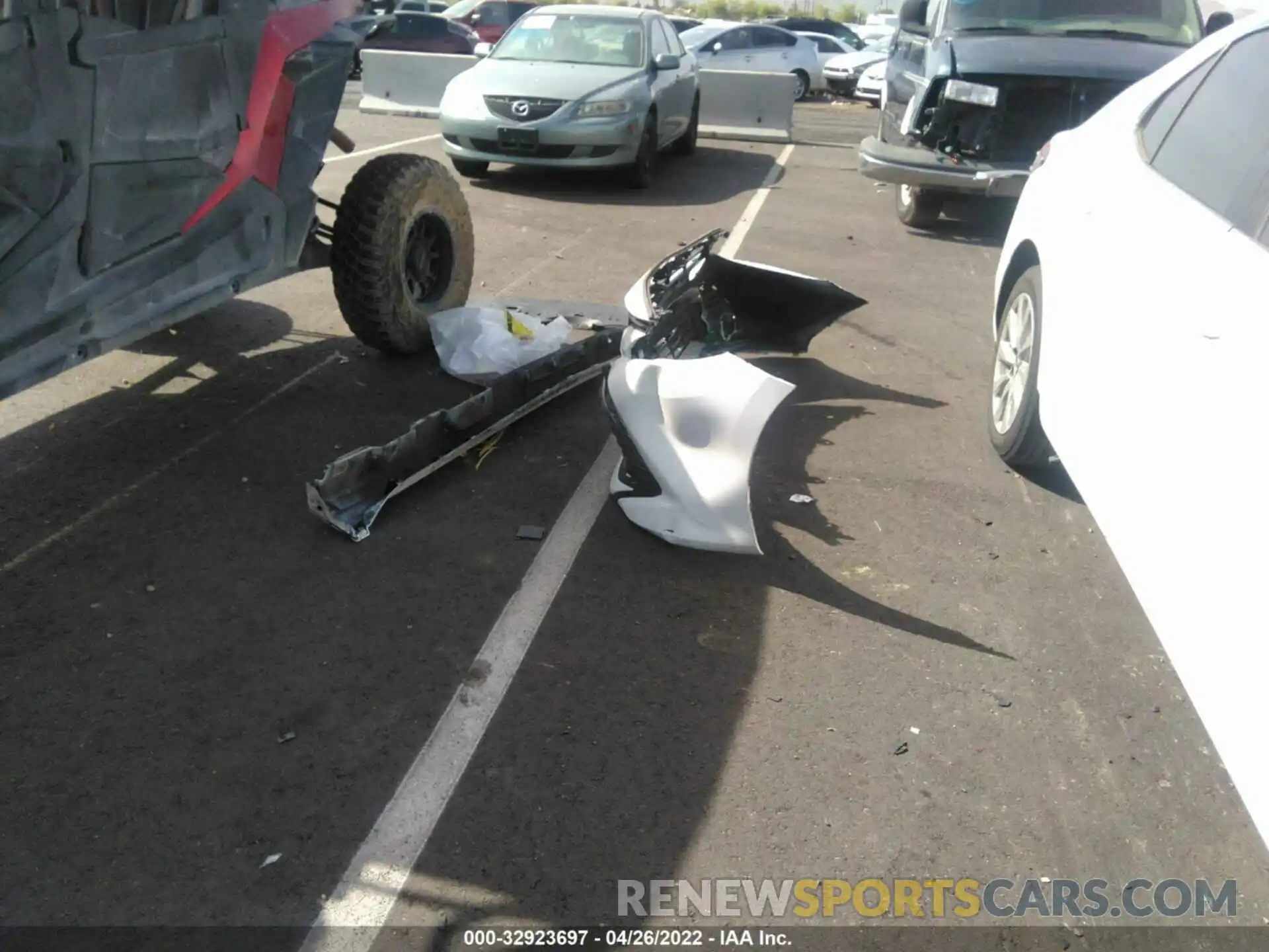 12 Photograph of a damaged car 4T1B11HK3KU738593 TOYOTA CAMRY 2019