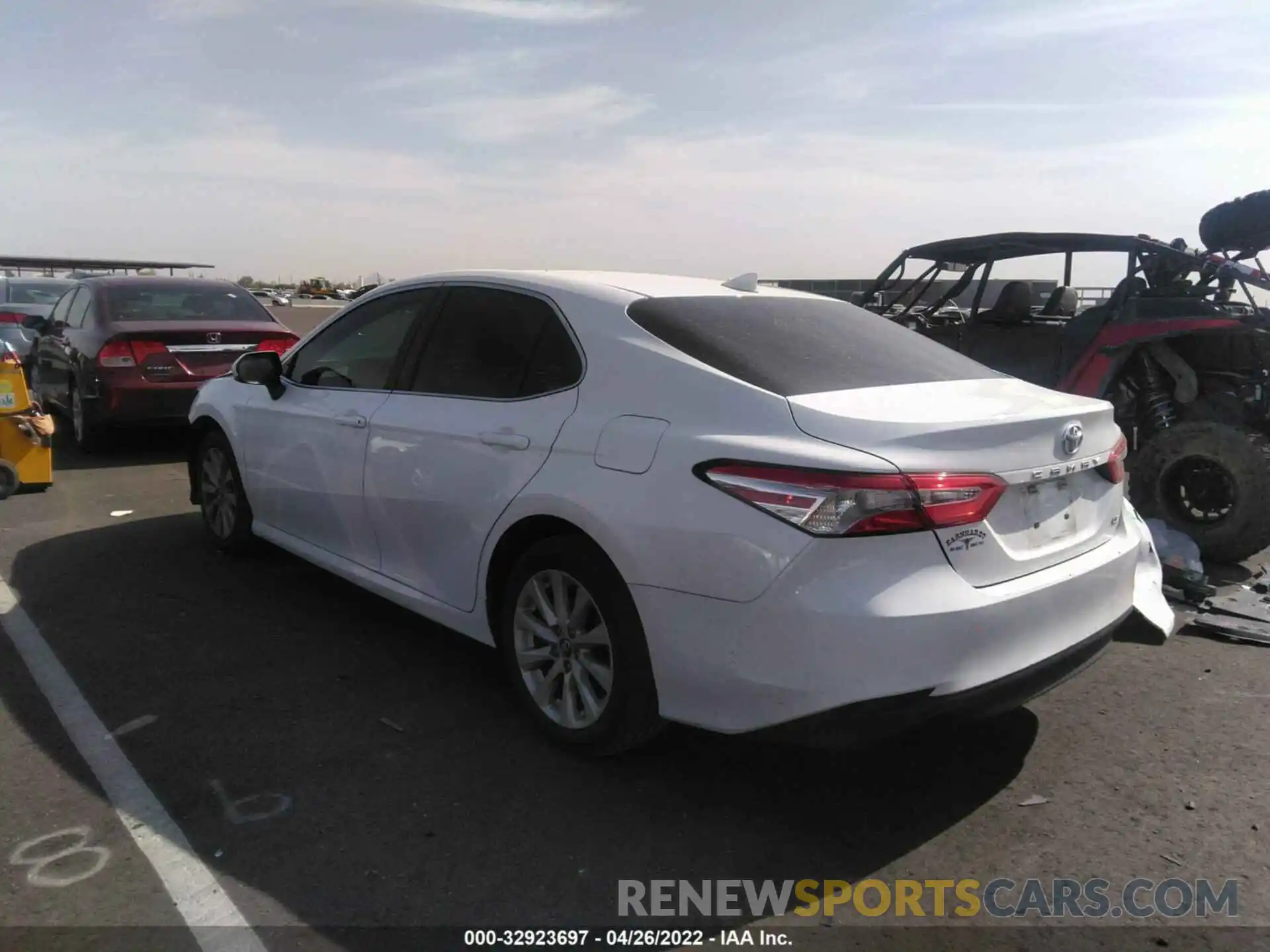 3 Photograph of a damaged car 4T1B11HK3KU738593 TOYOTA CAMRY 2019