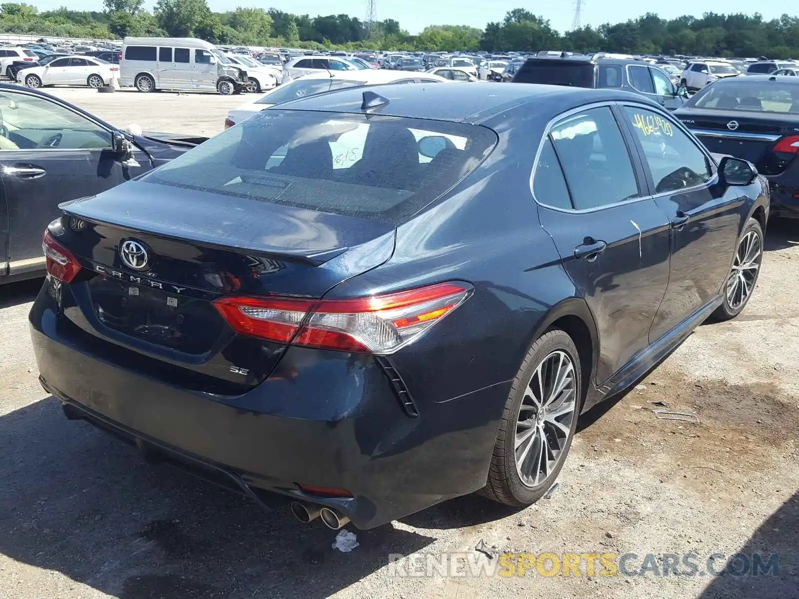 4 Photograph of a damaged car 4T1B11HK3KU740439 TOYOTA CAMRY 2019