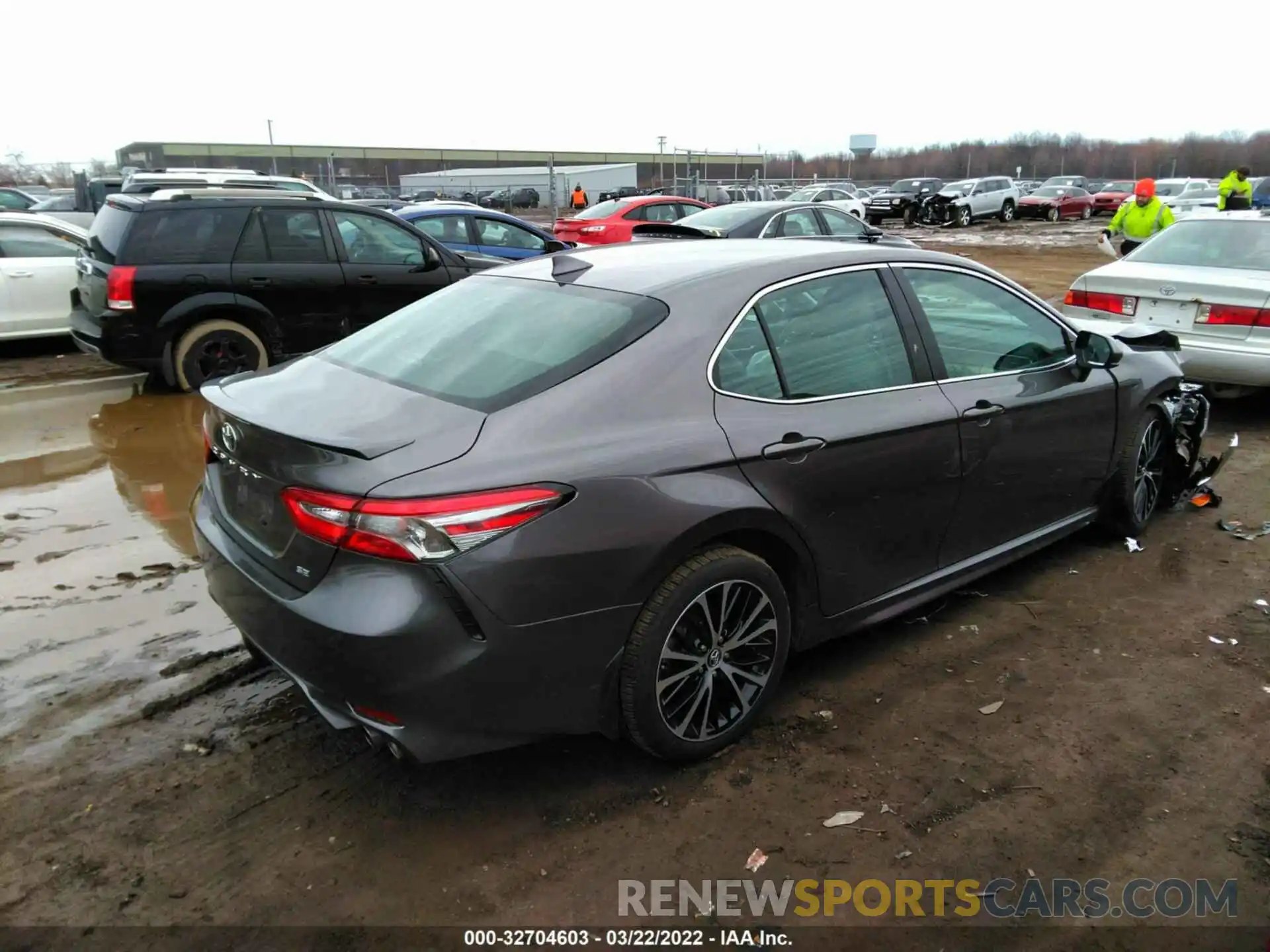 4 Photograph of a damaged car 4T1B11HK3KU741395 TOYOTA CAMRY 2019