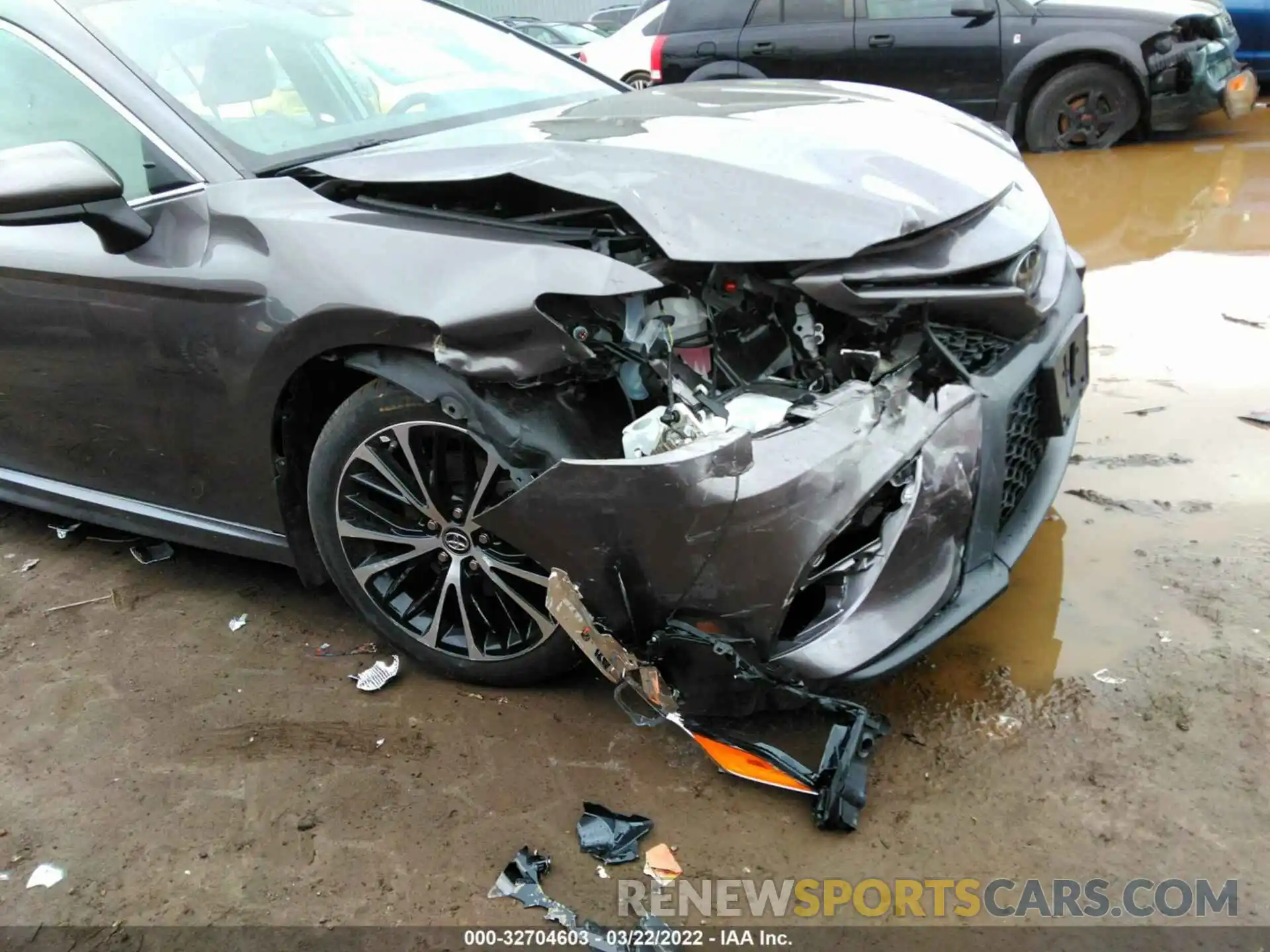 6 Photograph of a damaged car 4T1B11HK3KU741395 TOYOTA CAMRY 2019