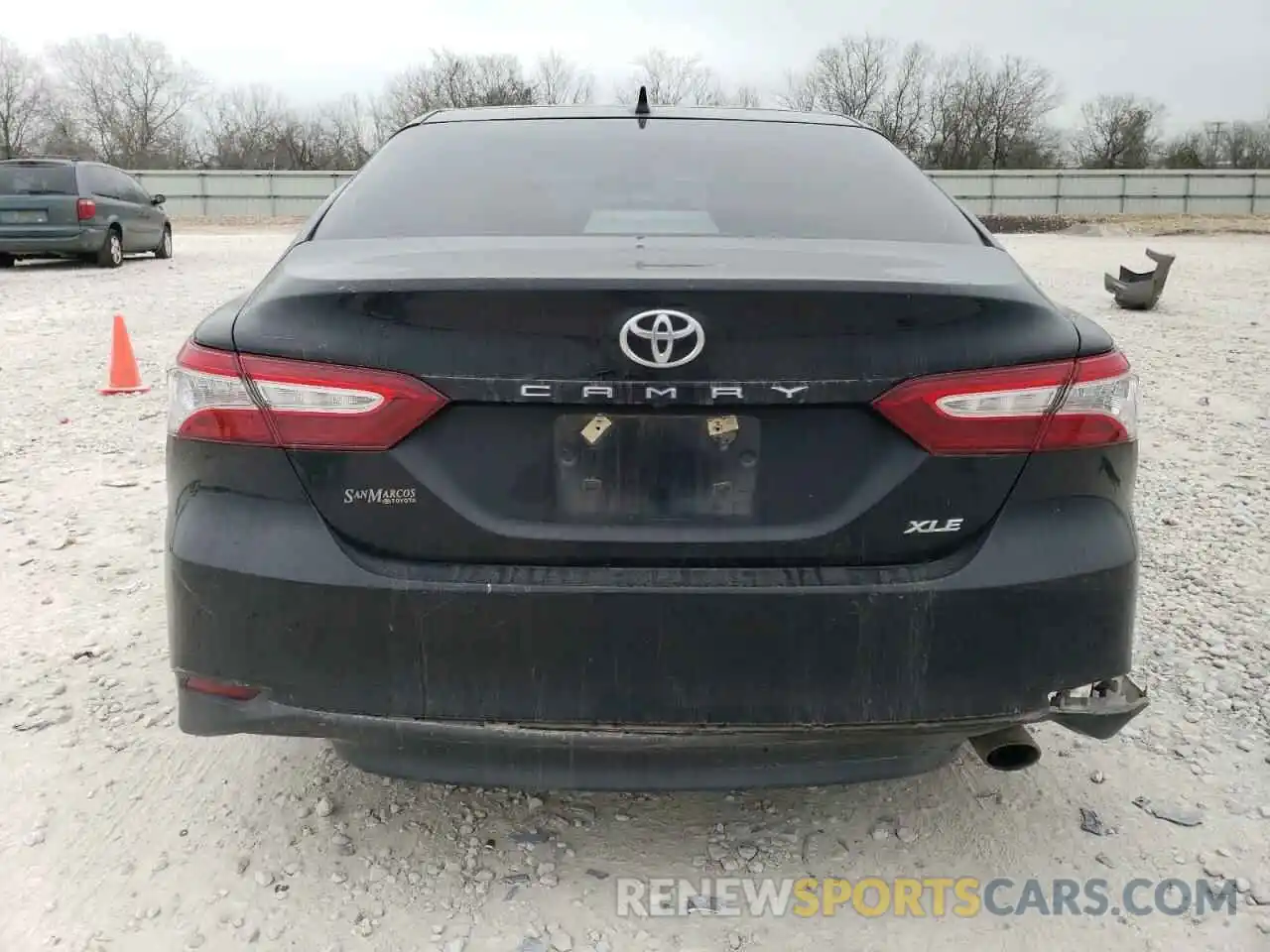 6 Photograph of a damaged car 4T1B11HK3KU741431 TOYOTA CAMRY 2019