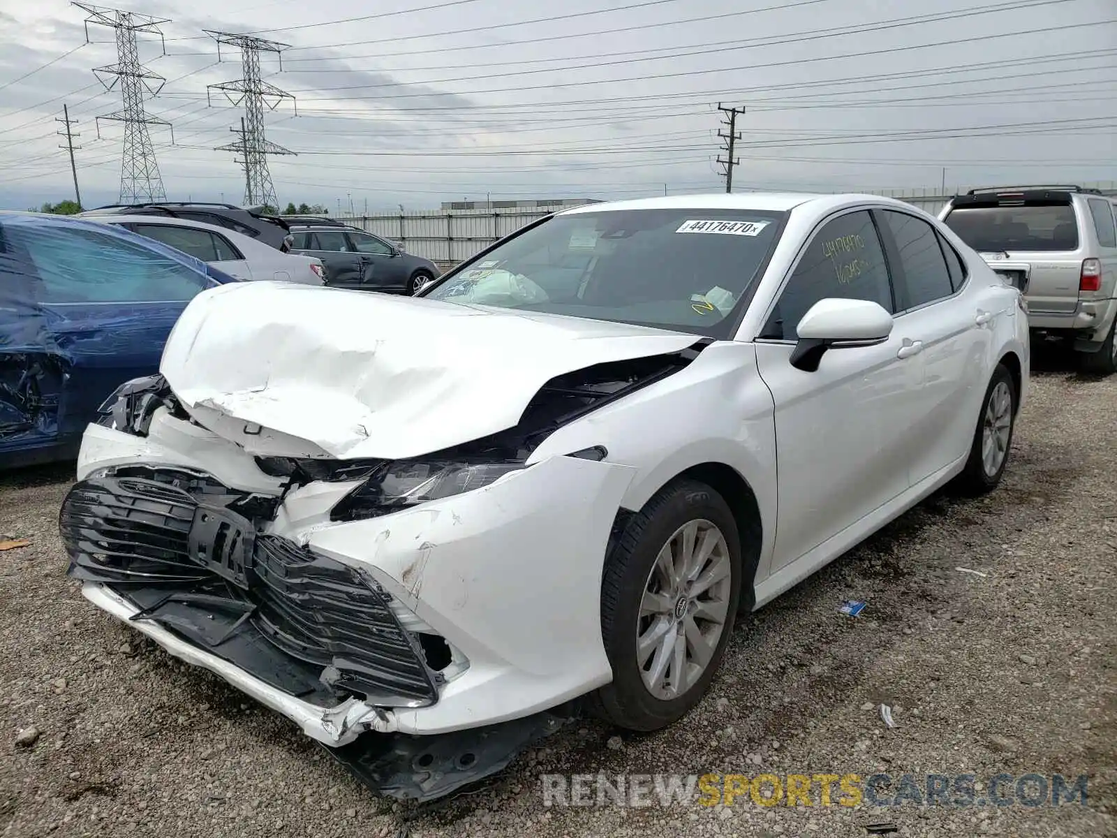 2 Photograph of a damaged car 4T1B11HK3KU743096 TOYOTA CAMRY 2019