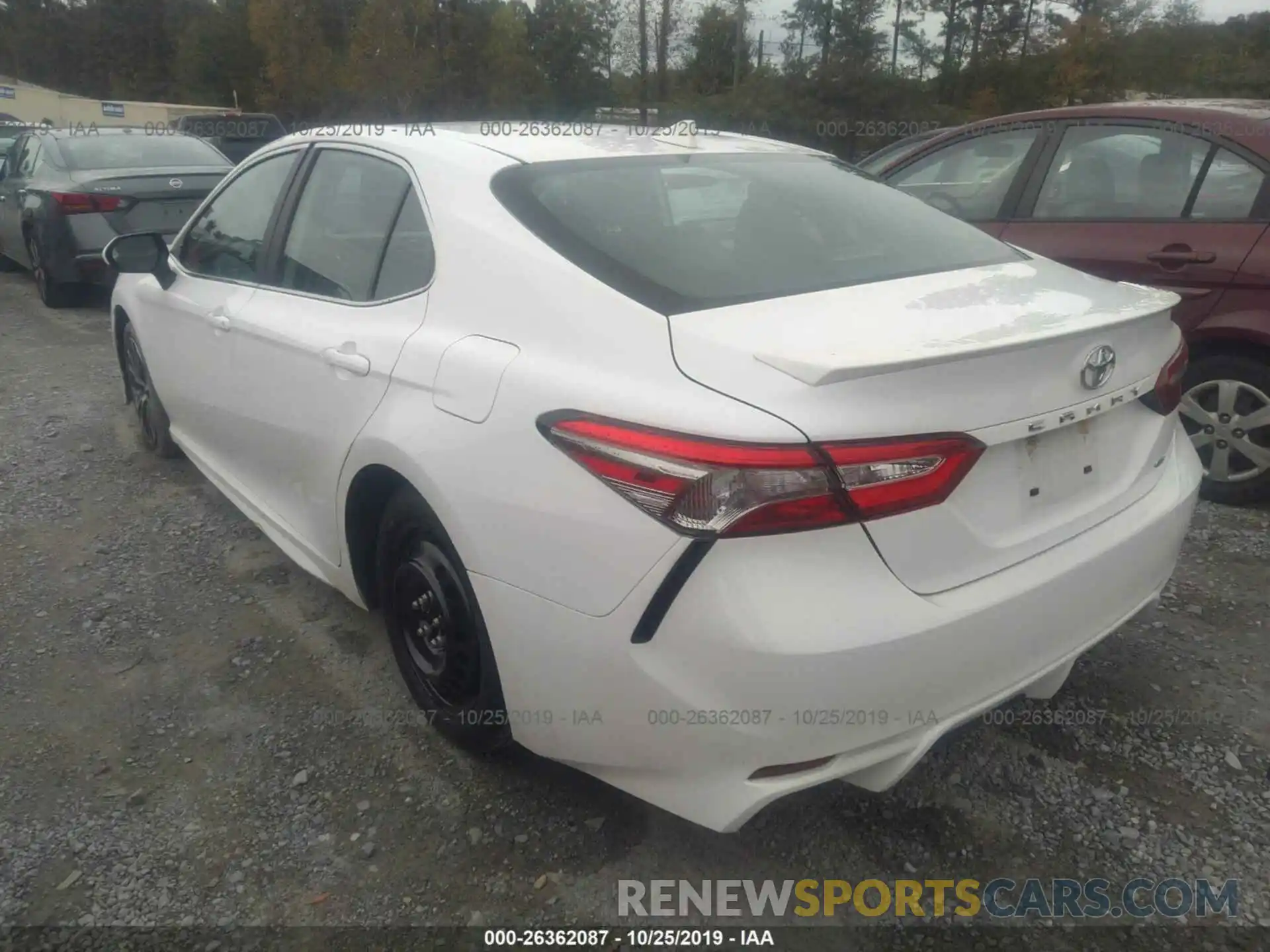 3 Photograph of a damaged car 4T1B11HK3KU743213 TOYOTA CAMRY 2019