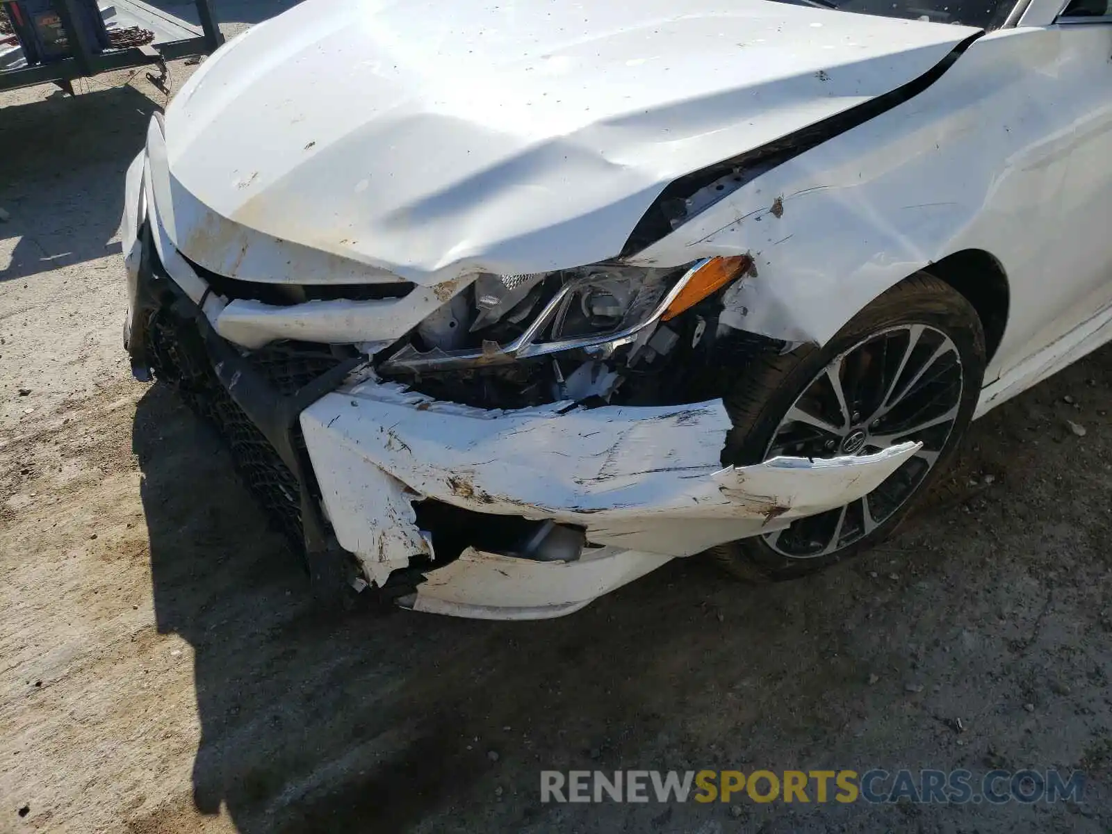 9 Photograph of a damaged car 4T1B11HK3KU744006 TOYOTA CAMRY 2019