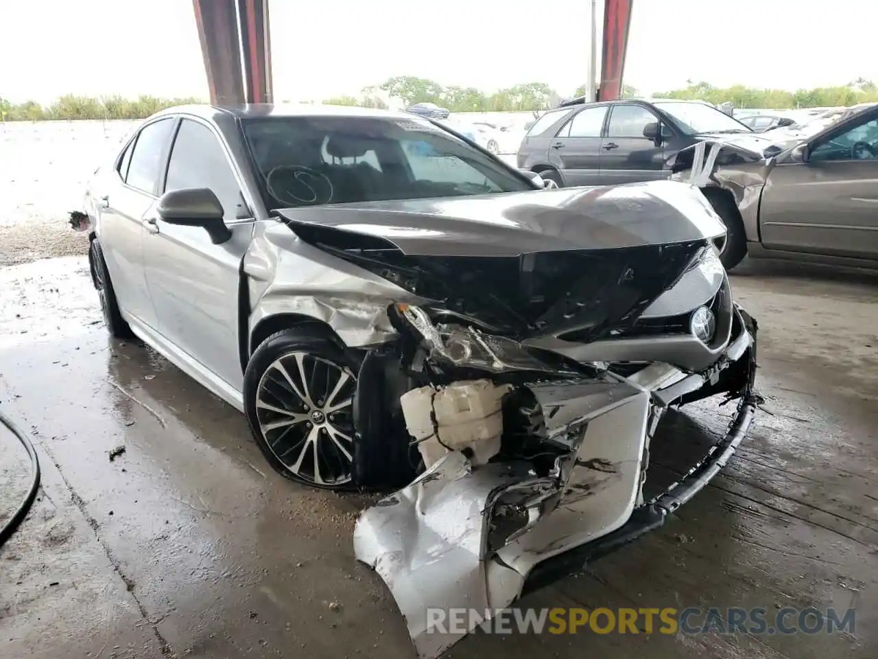 1 Photograph of a damaged car 4T1B11HK3KU744149 TOYOTA CAMRY 2019