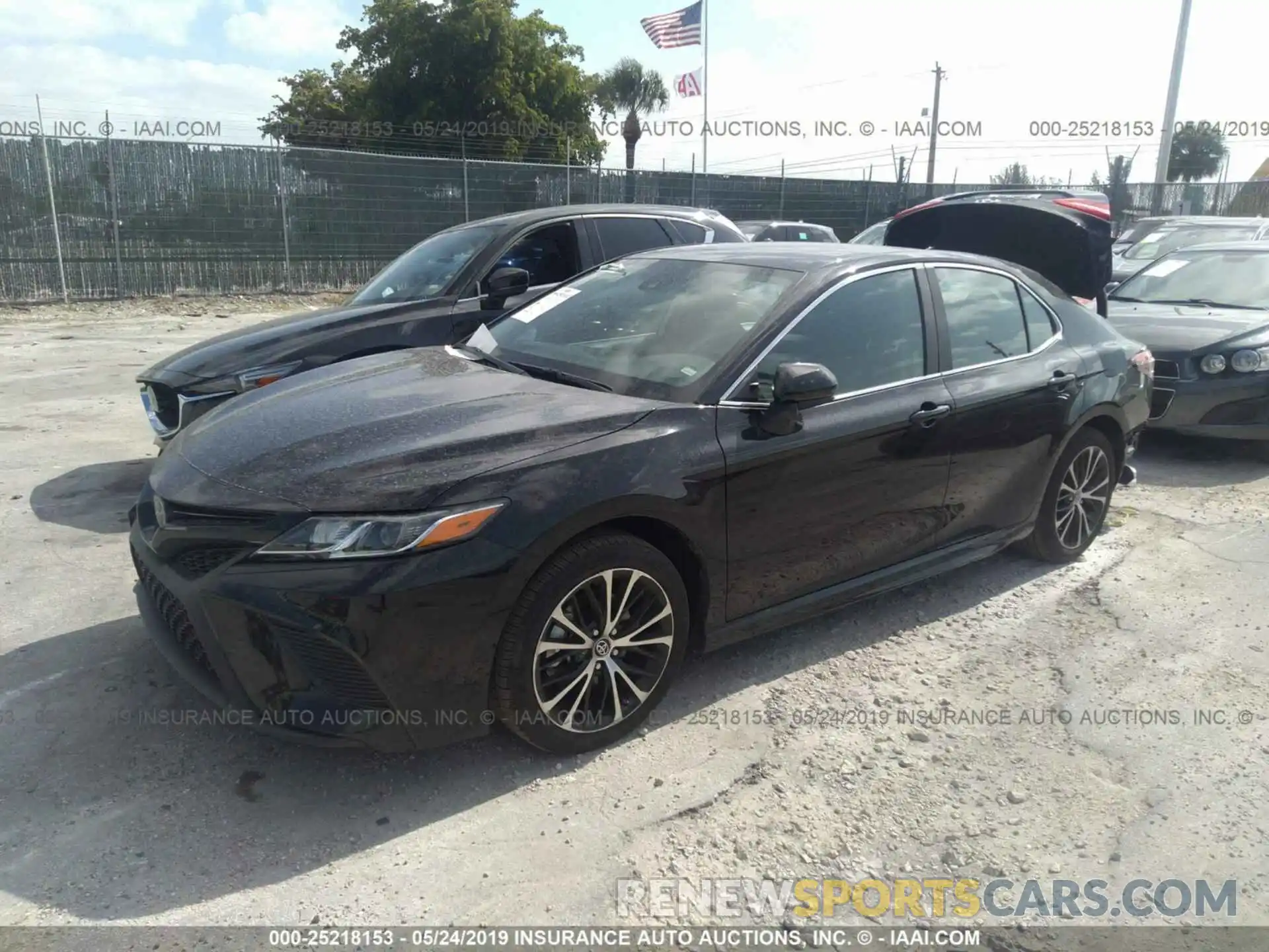 2 Photograph of a damaged car 4T1B11HK3KU745883 TOYOTA CAMRY 2019