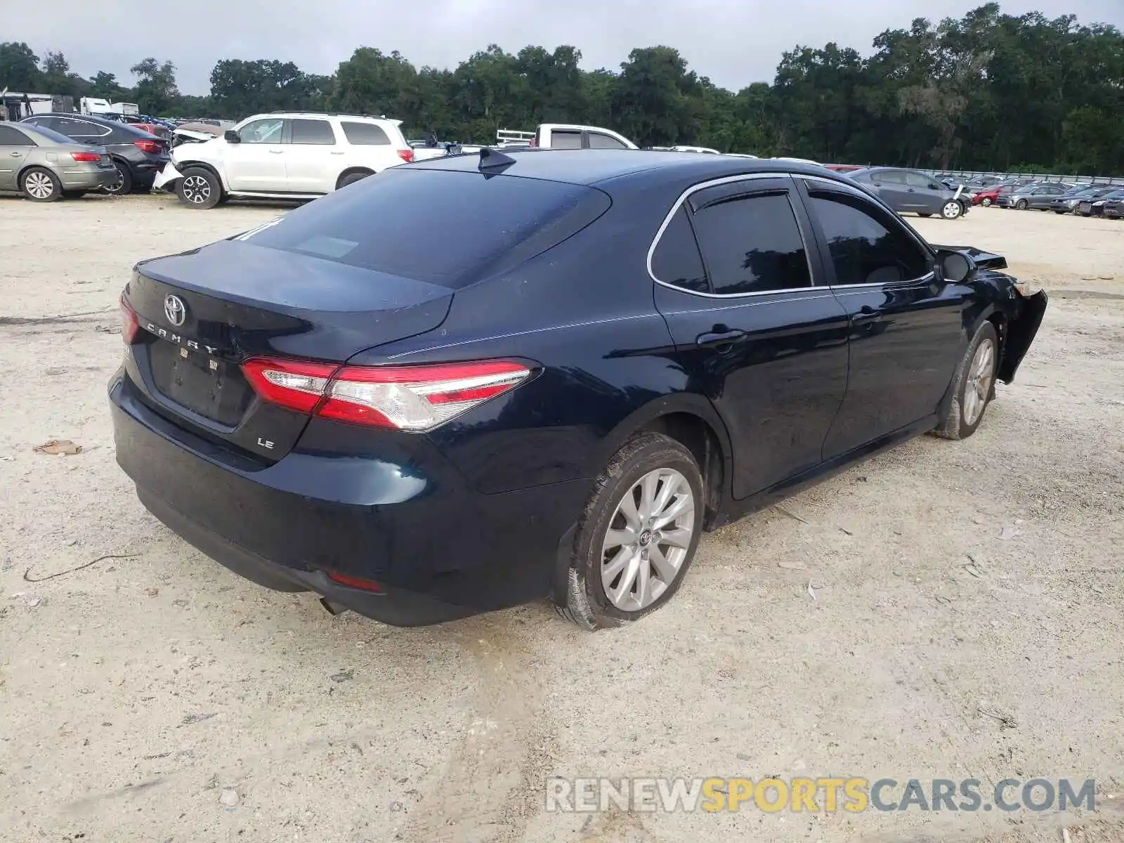 4 Photograph of a damaged car 4T1B11HK3KU746080 TOYOTA CAMRY 2019