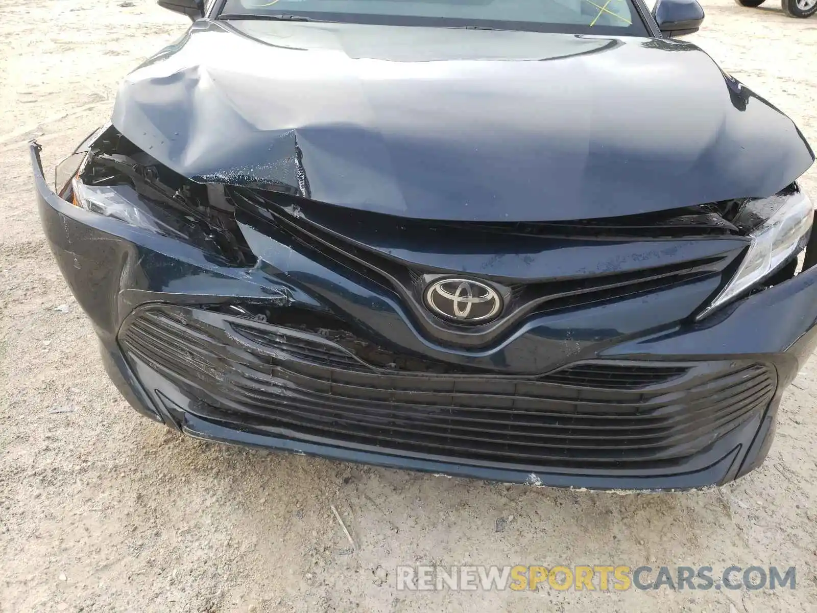 9 Photograph of a damaged car 4T1B11HK3KU746080 TOYOTA CAMRY 2019