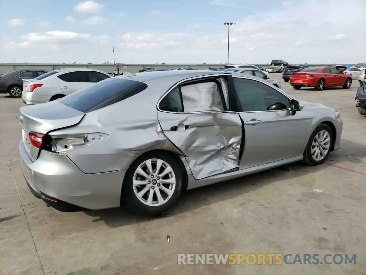 9 Photograph of a damaged car 4T1B11HK3KU747522 TOYOTA CAMRY 2019