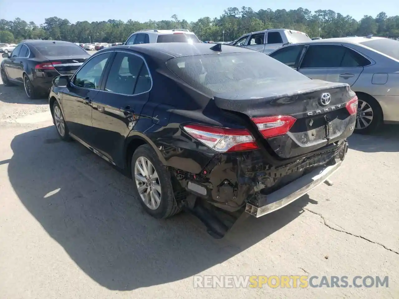 3 Photograph of a damaged car 4T1B11HK3KU750873 TOYOTA CAMRY 2019