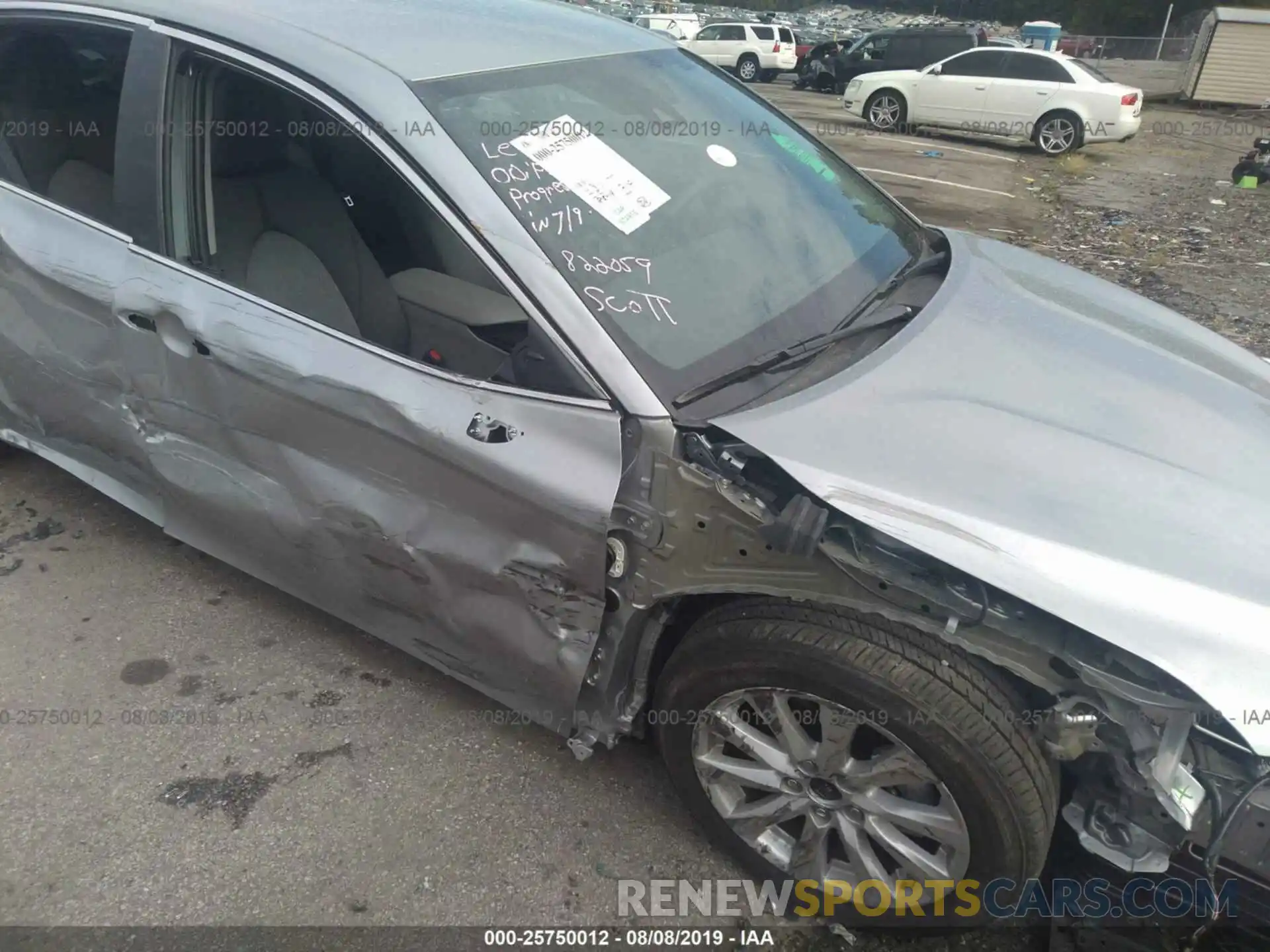 6 Photograph of a damaged car 4T1B11HK3KU752185 TOYOTA CAMRY 2019