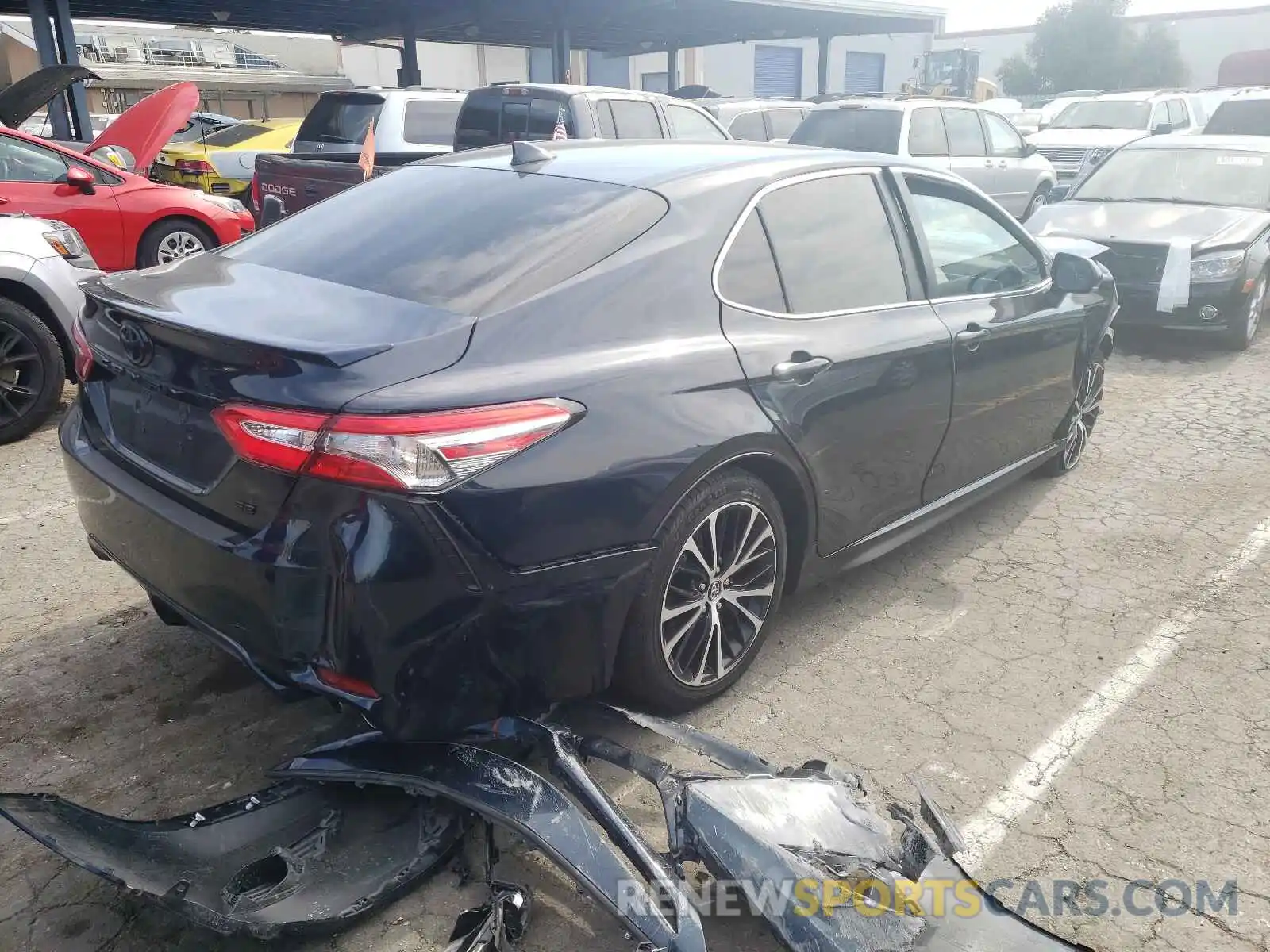 4 Photograph of a damaged car 4T1B11HK3KU752591 TOYOTA CAMRY 2019