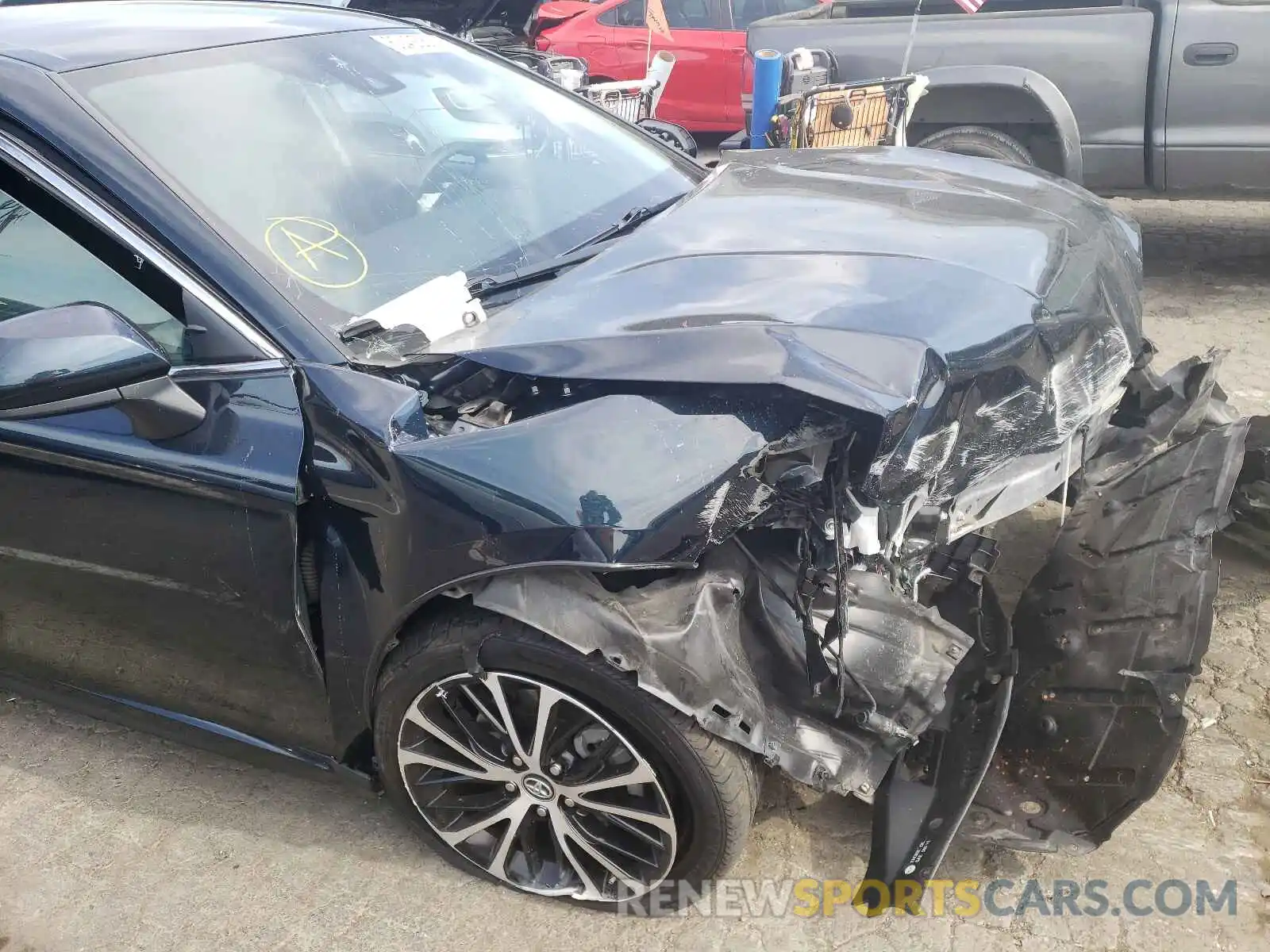 9 Photograph of a damaged car 4T1B11HK3KU752591 TOYOTA CAMRY 2019