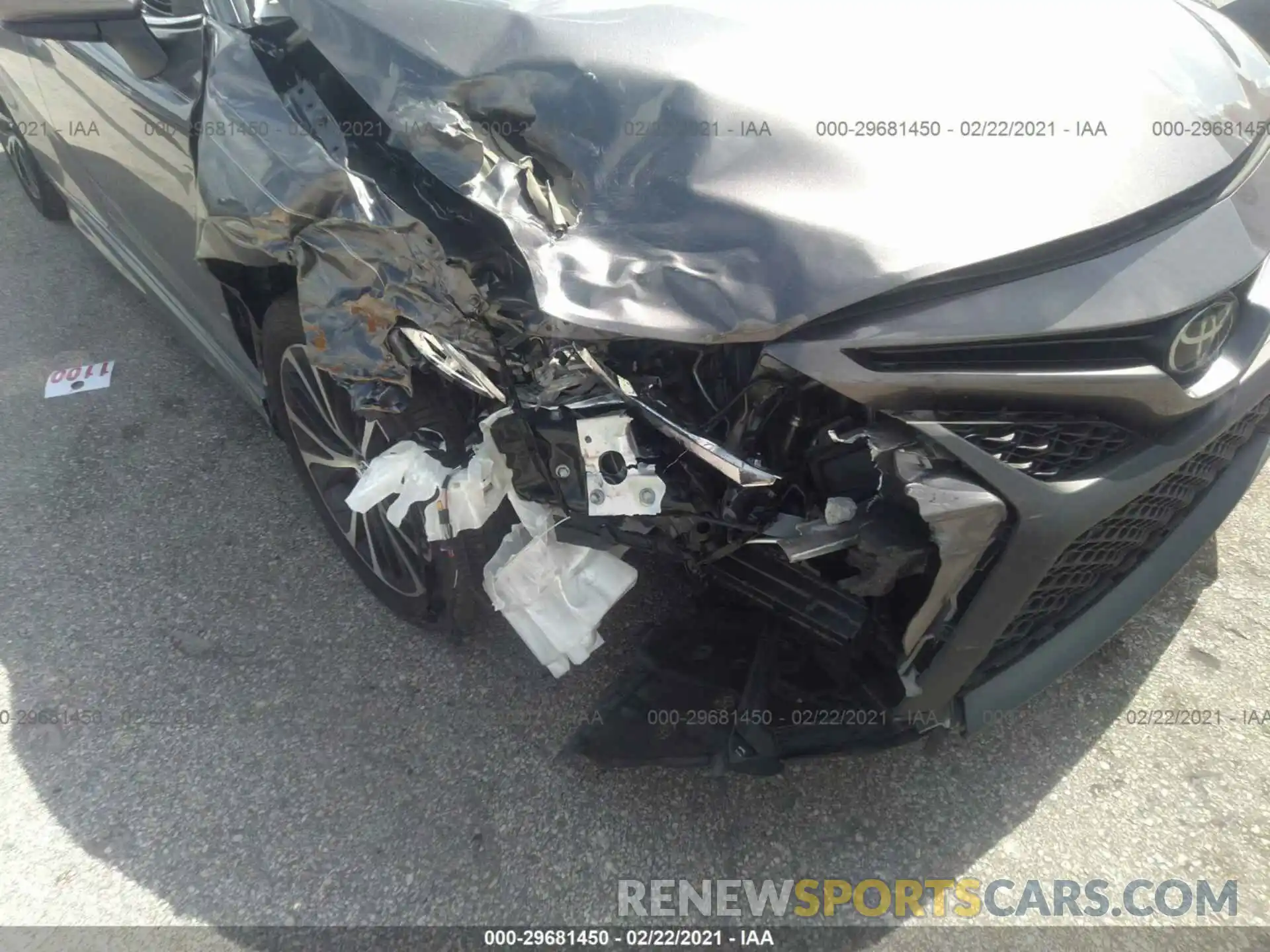 6 Photograph of a damaged car 4T1B11HK3KU752848 TOYOTA CAMRY 2019