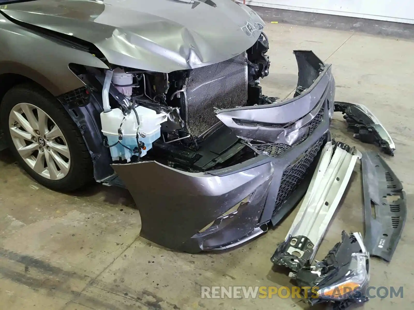 9 Photograph of a damaged car 4T1B11HK3KU754745 TOYOTA CAMRY 2019