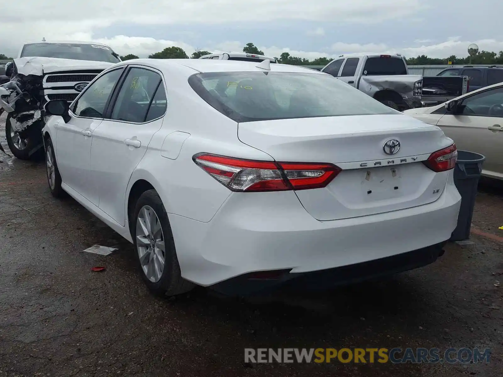 3 Photograph of a damaged car 4T1B11HK3KU755281 TOYOTA CAMRY 2019