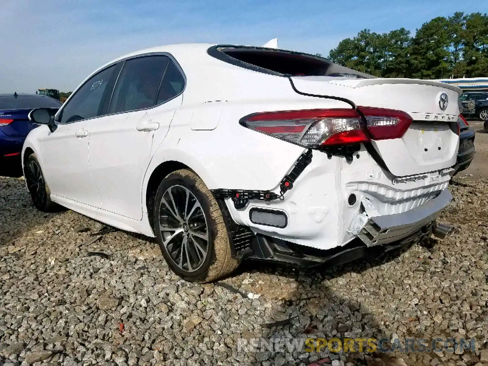 3 Photograph of a damaged car 4T1B11HK3KU756379 TOYOTA CAMRY 2019