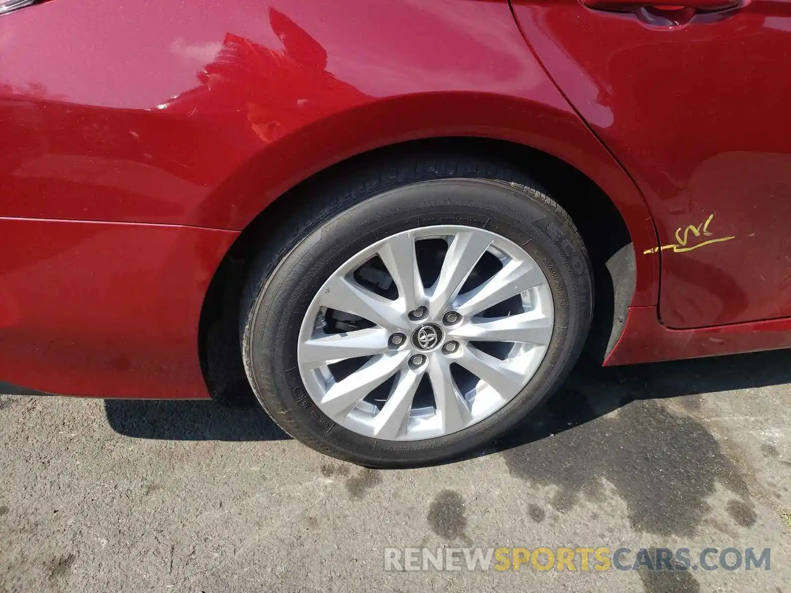 9 Photograph of a damaged car 4T1B11HK3KU756818 TOYOTA CAMRY 2019