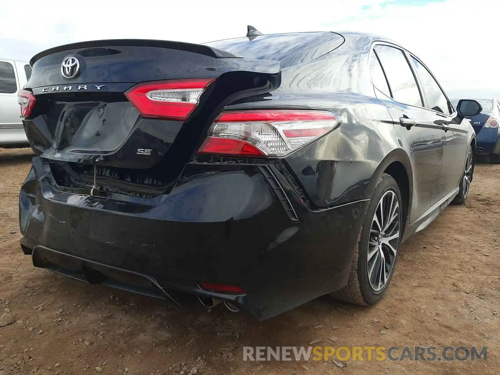 4 Photograph of a damaged car 4T1B11HK3KU756978 TOYOTA CAMRY 2019