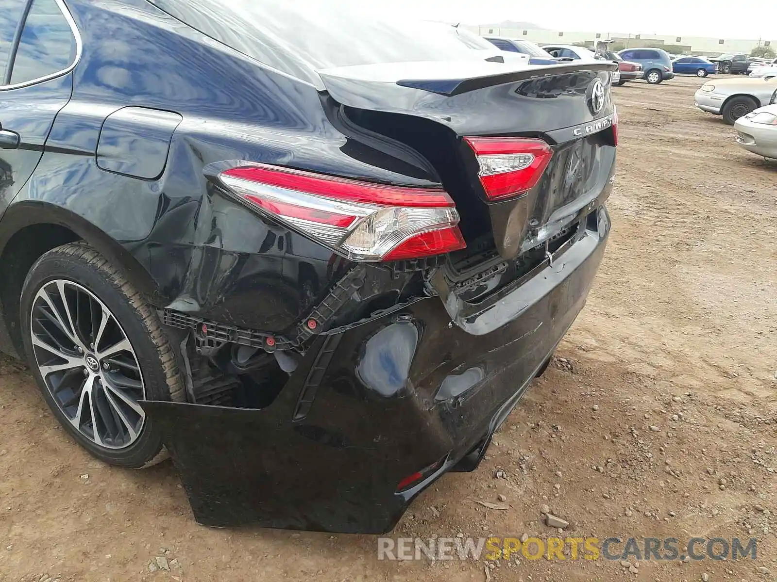 9 Photograph of a damaged car 4T1B11HK3KU756978 TOYOTA CAMRY 2019