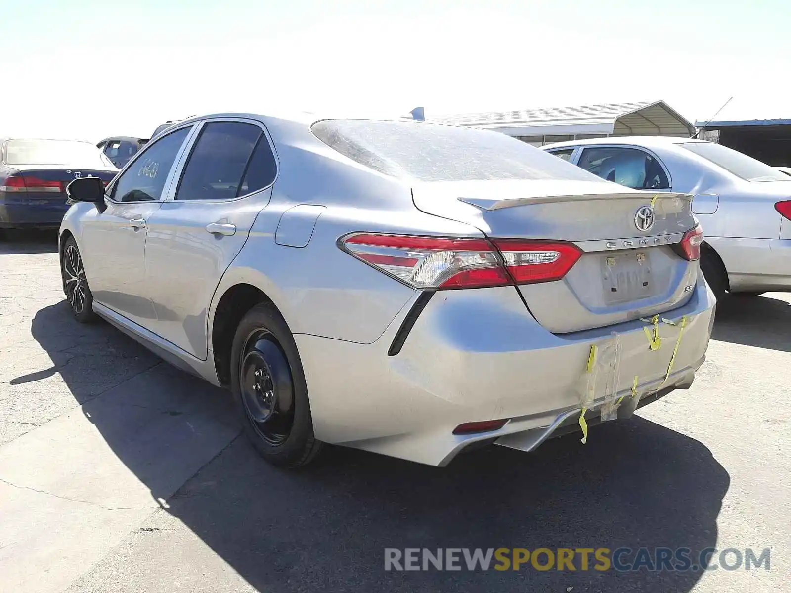 3 Photograph of a damaged car 4T1B11HK3KU760738 TOYOTA CAMRY 2019