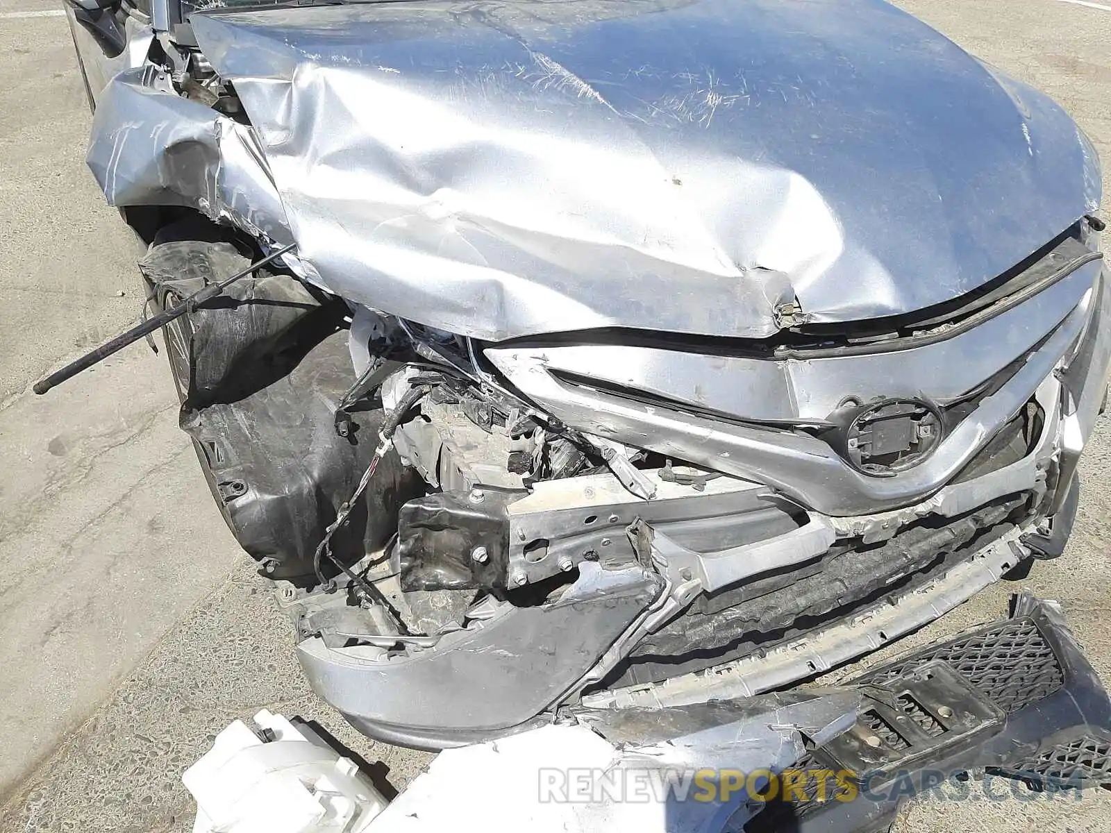 9 Photograph of a damaged car 4T1B11HK3KU760738 TOYOTA CAMRY 2019