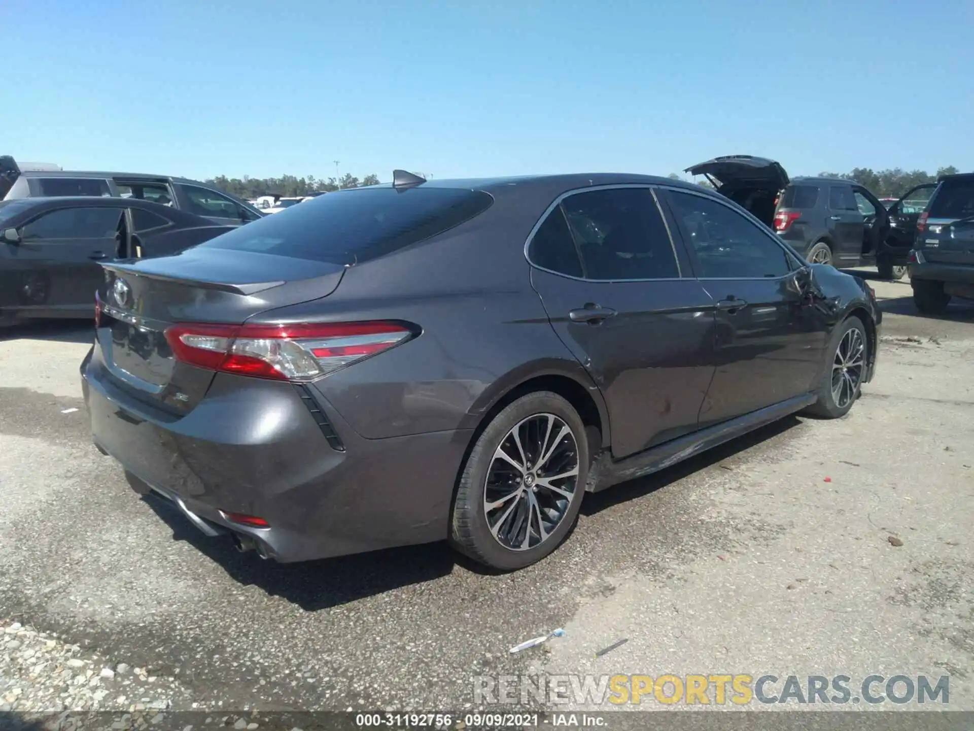 4 Photograph of a damaged car 4T1B11HK3KU760867 TOYOTA CAMRY 2019