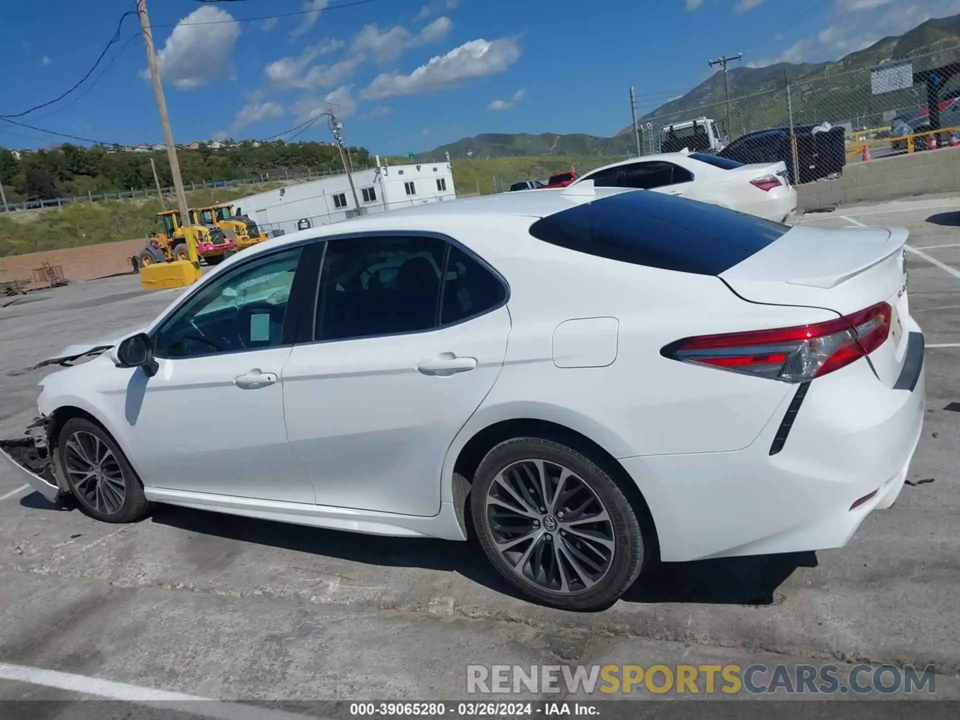 14 Photograph of a damaged car 4T1B11HK3KU761789 TOYOTA CAMRY 2019