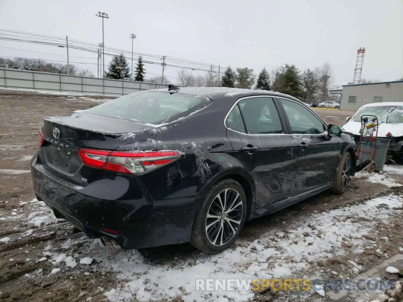 4 Фотография поврежденного автомобиля 4T1B11HK3KU762294 TOYOTA CAMRY 2019