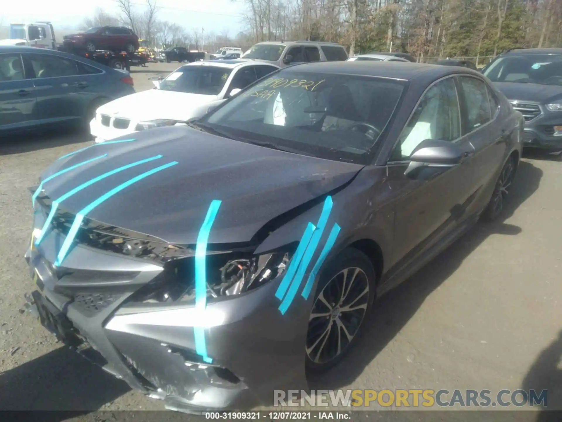 2 Photograph of a damaged car 4T1B11HK3KU762506 TOYOTA CAMRY 2019