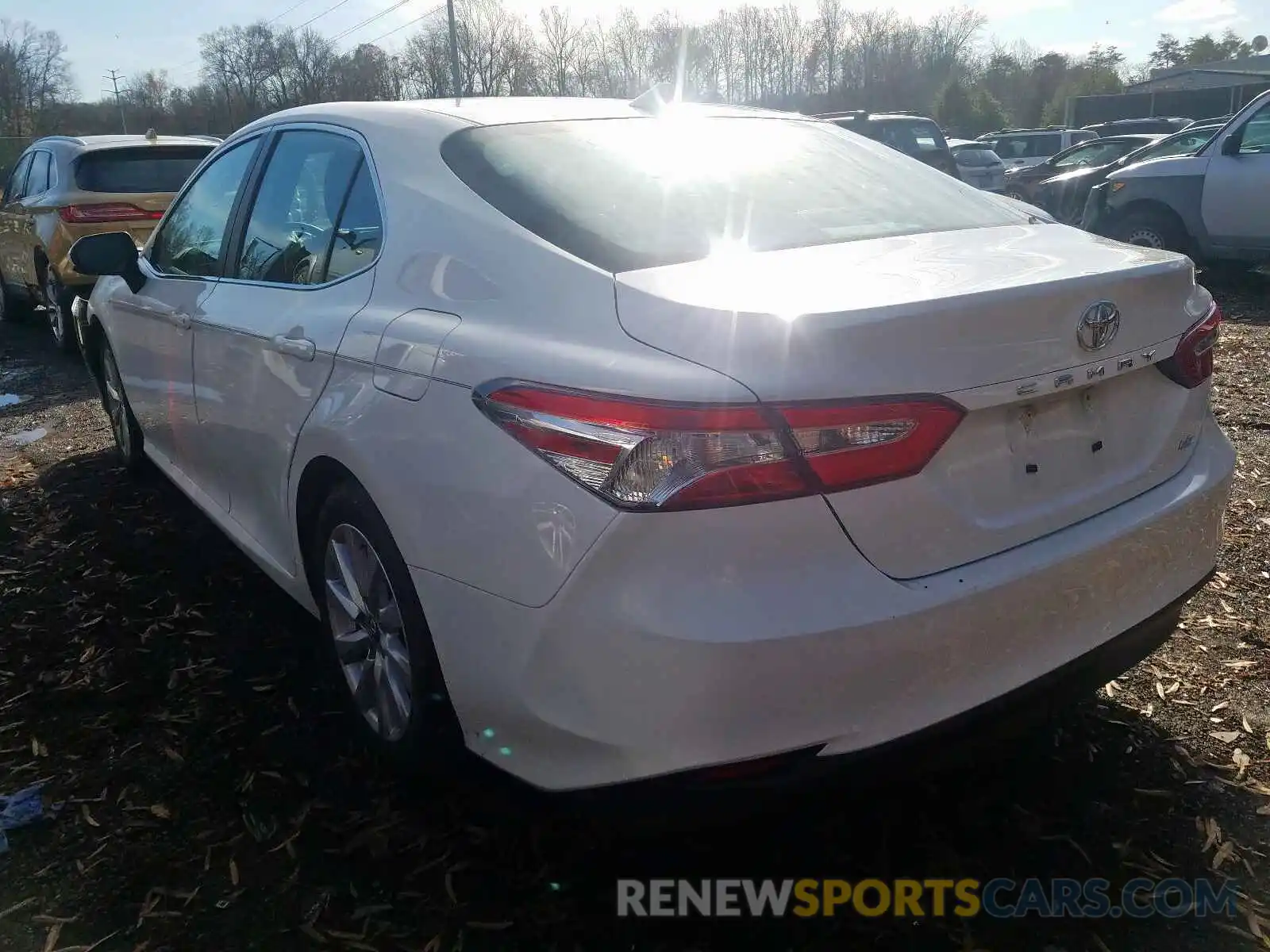 3 Photograph of a damaged car 4T1B11HK3KU765003 TOYOTA CAMRY 2019