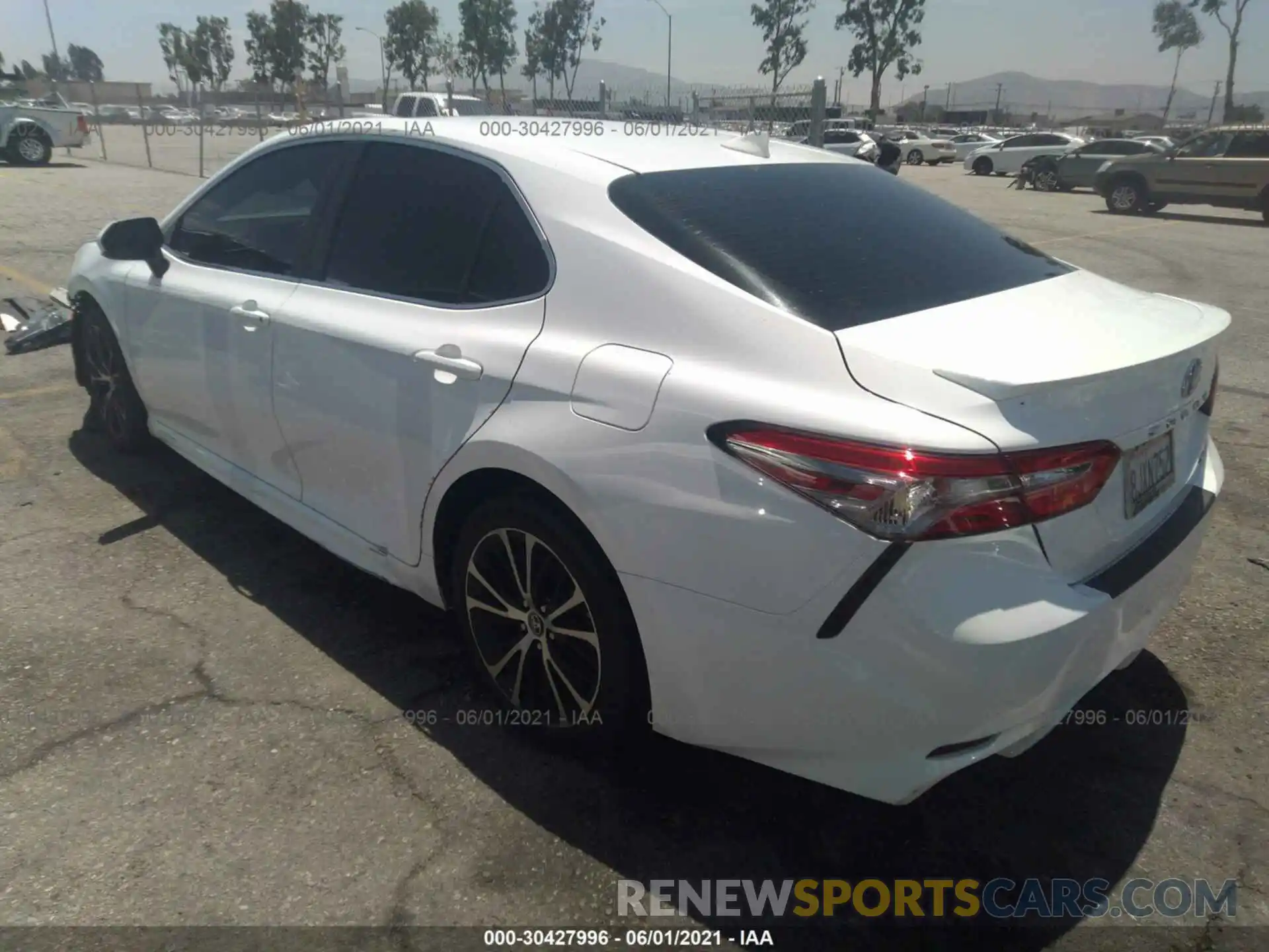 3 Photograph of a damaged car 4T1B11HK3KU766135 TOYOTA CAMRY 2019