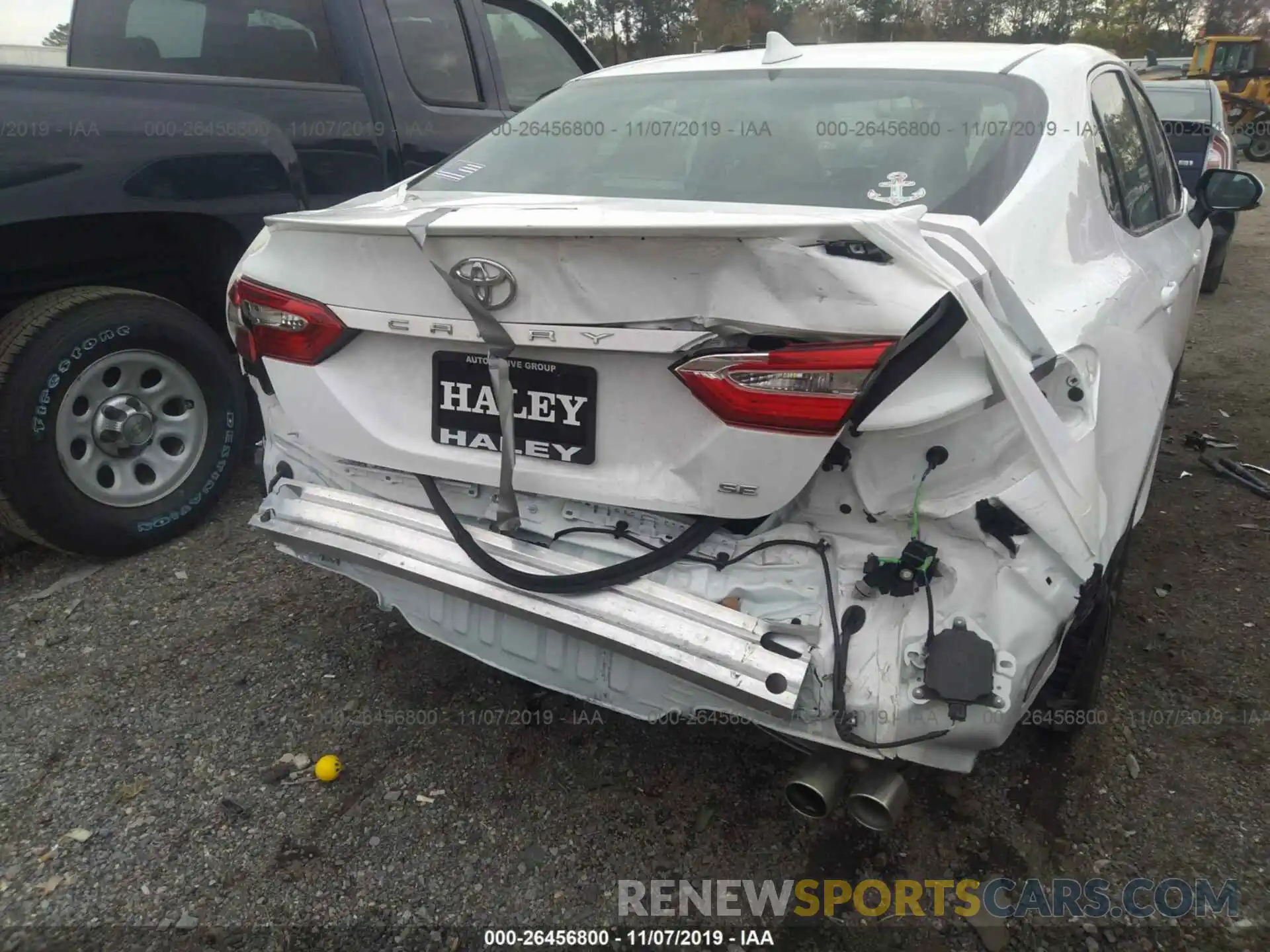 6 Photograph of a damaged car 4T1B11HK3KU767852 TOYOTA CAMRY 2019