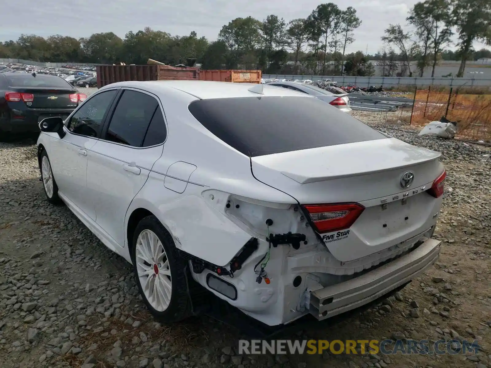 3 Photograph of a damaged car 4T1B11HK3KU768564 TOYOTA CAMRY 2019