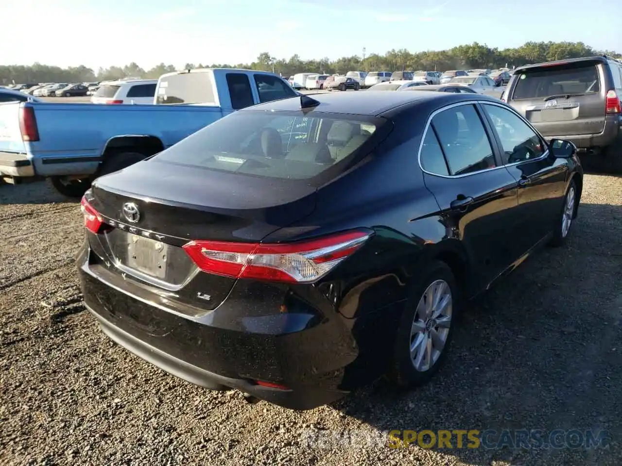 4 Photograph of a damaged car 4T1B11HK3KU768614 TOYOTA CAMRY 2019