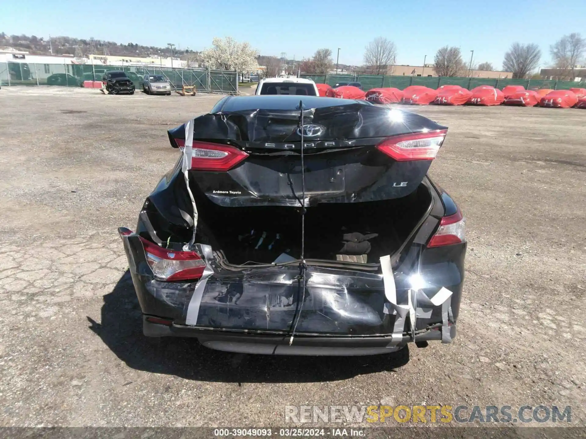 16 Photograph of a damaged car 4T1B11HK3KU769519 TOYOTA CAMRY 2019