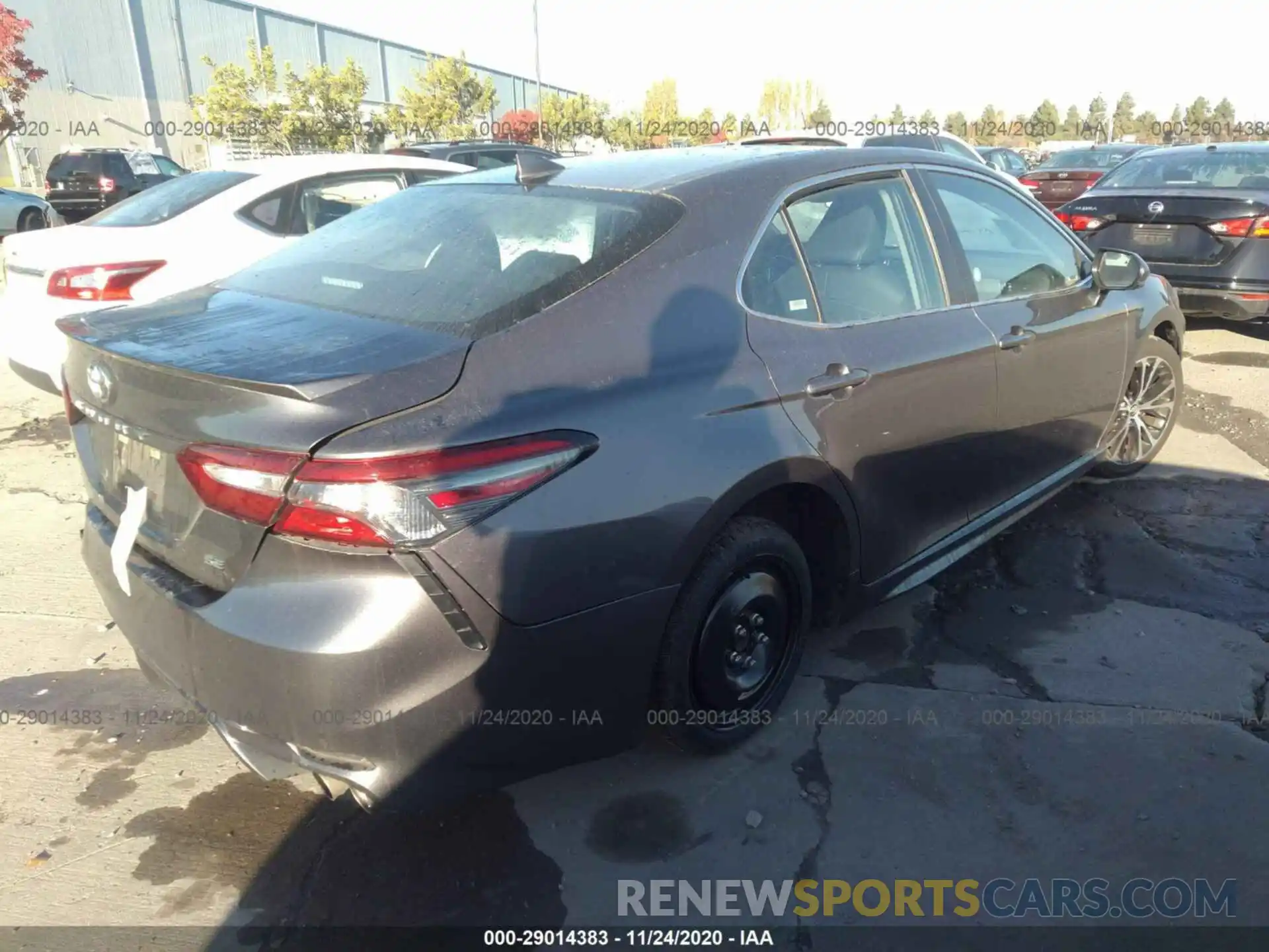 4 Photograph of a damaged car 4T1B11HK3KU770878 TOYOTA CAMRY 2019